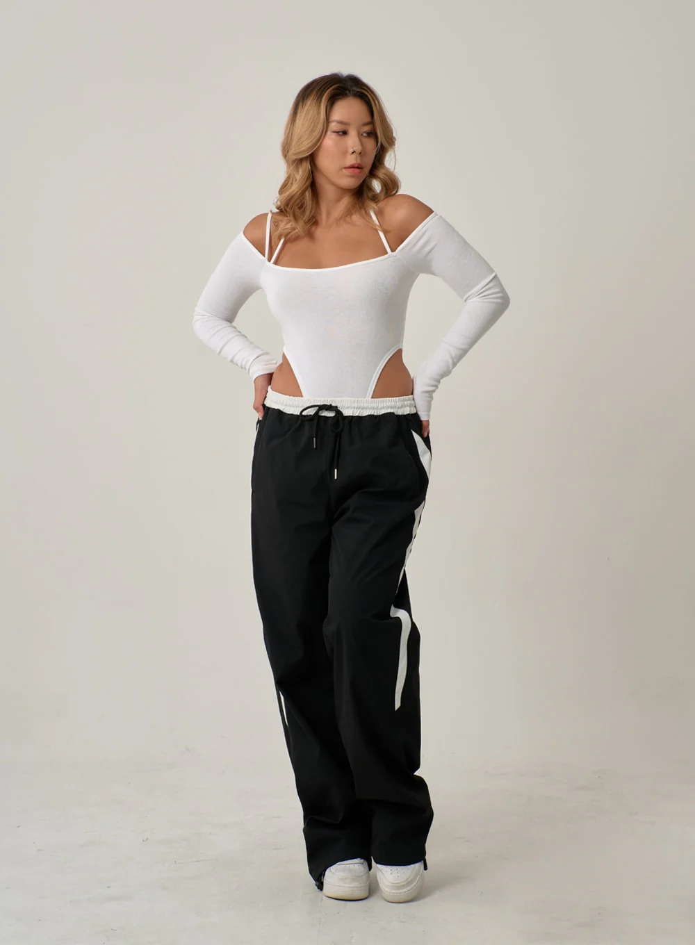 Off-Shoulder Thin Straps Bodysuit IN22 - Image 6