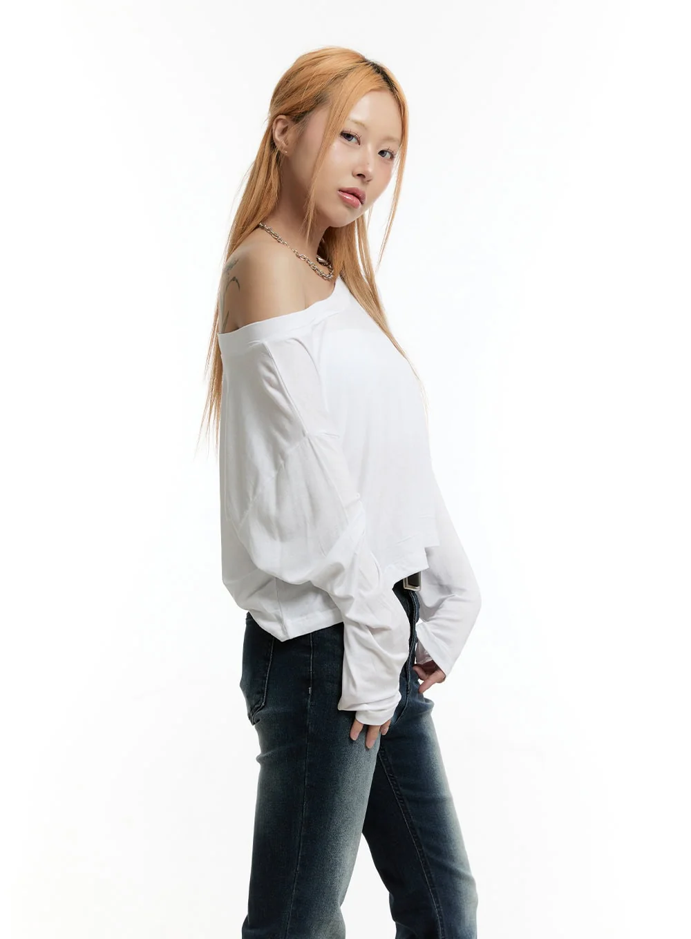 One-Shoulder Long-Sleeve Crop Top CY501 - Image 3