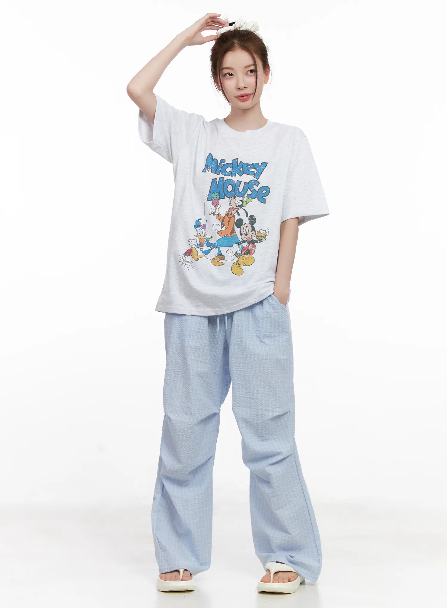 Oversized Cartoon Graphic Tee CL524 - Image 3