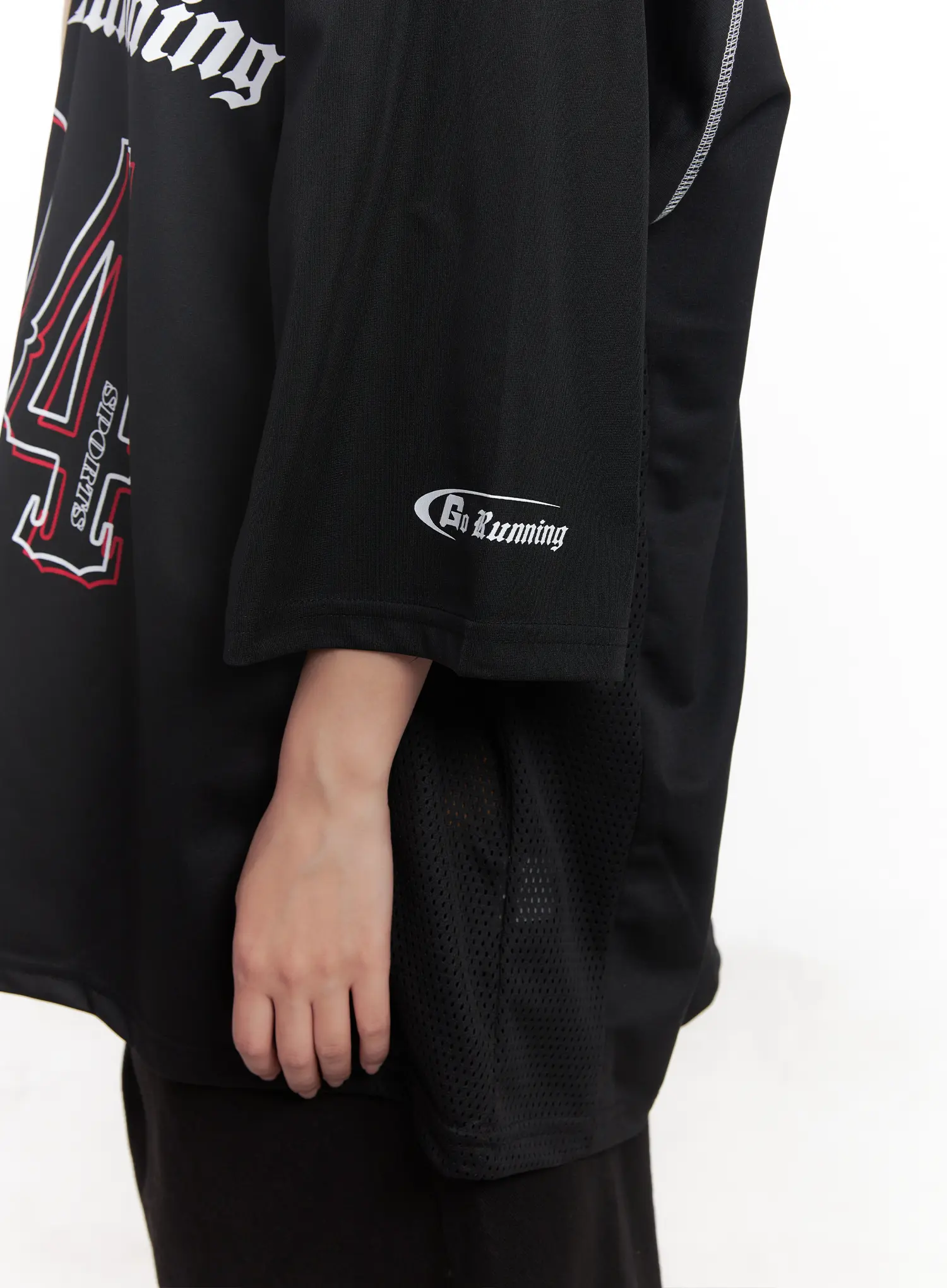 Oversized Graphic V-Neck Jersey CU517 - Image 11