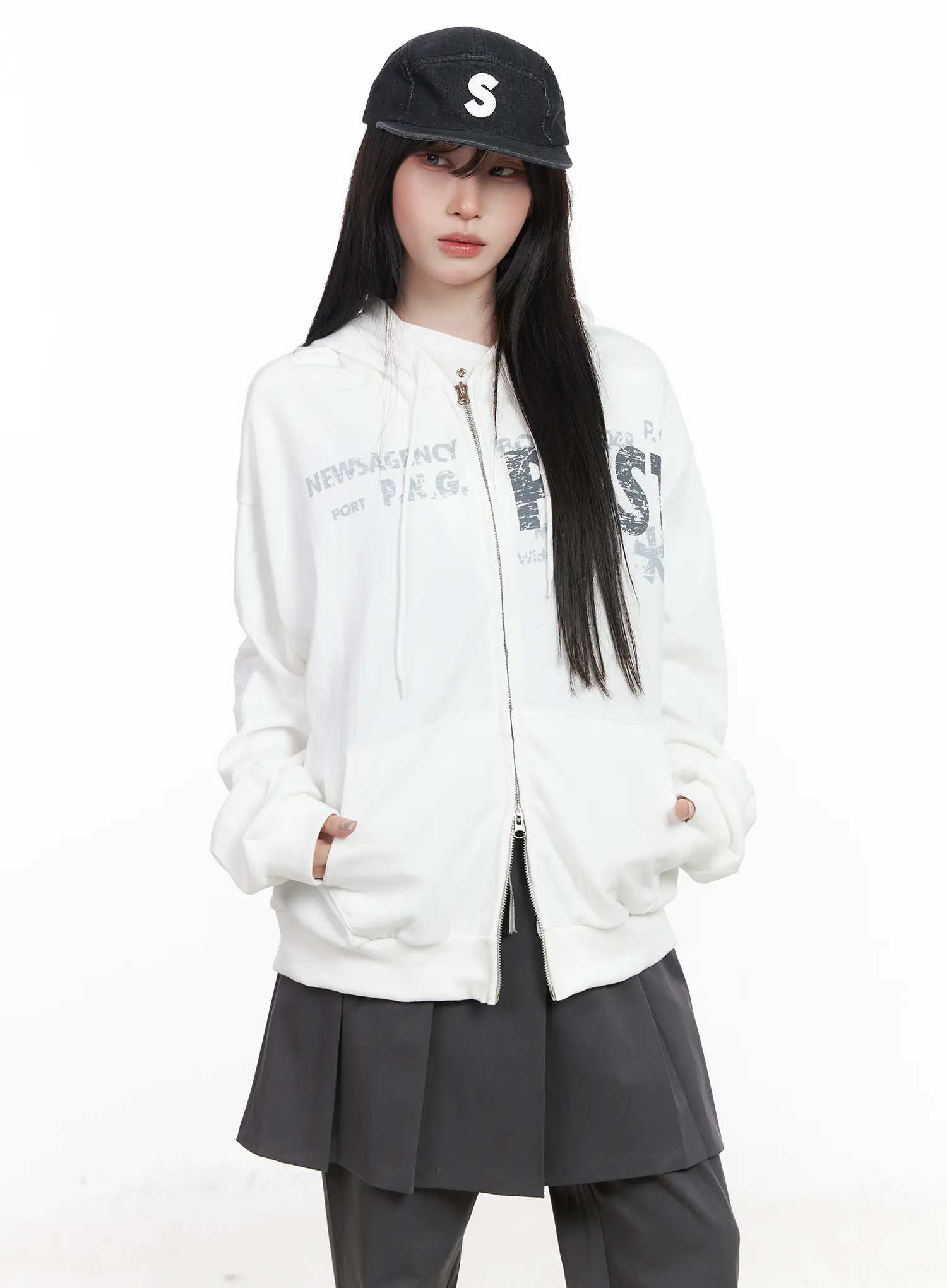 Oversized Graphic Zip-Up Hoodie CF523