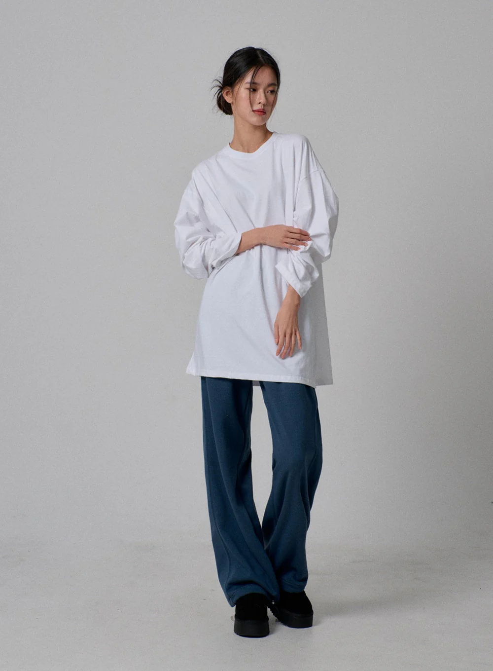 Oversized Track Pants IJ313 - Image 9
