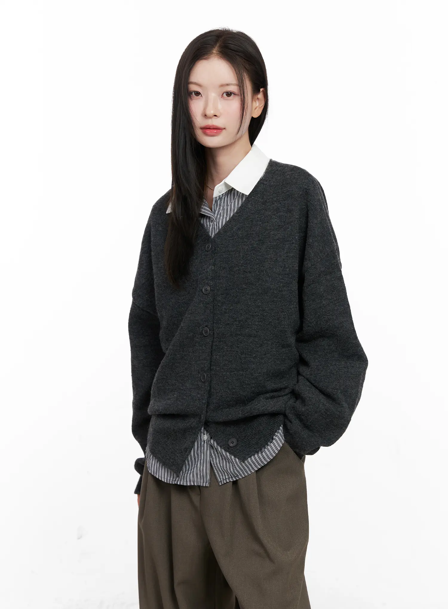 Oversized V-Neck Cardigan CN504 - Image 6