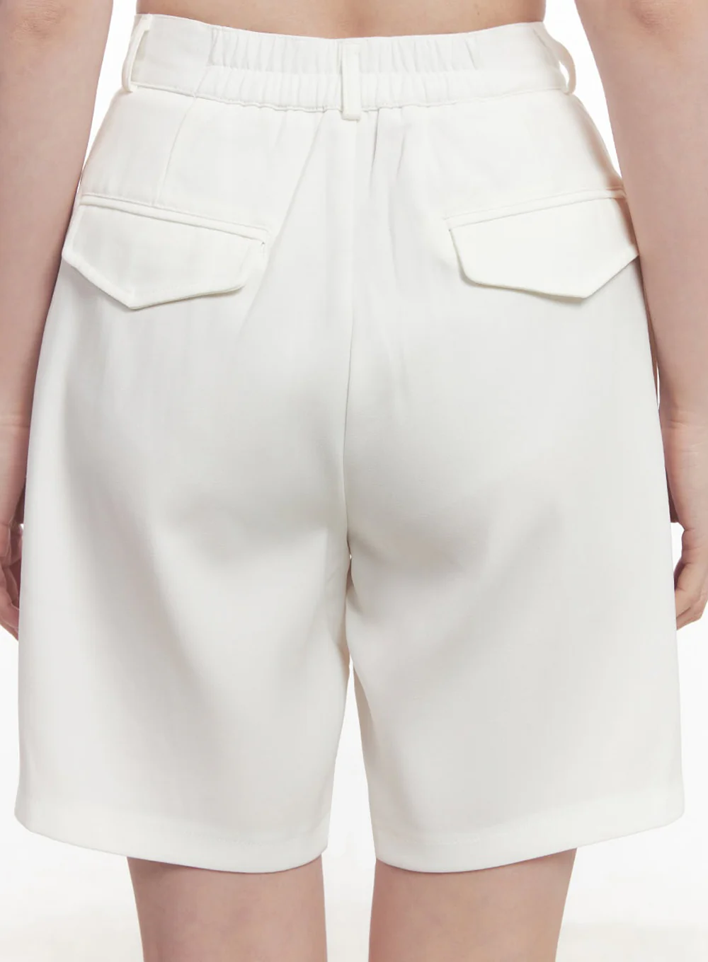 Pintuck Cotton Midi Shorts IY508 - Image 11