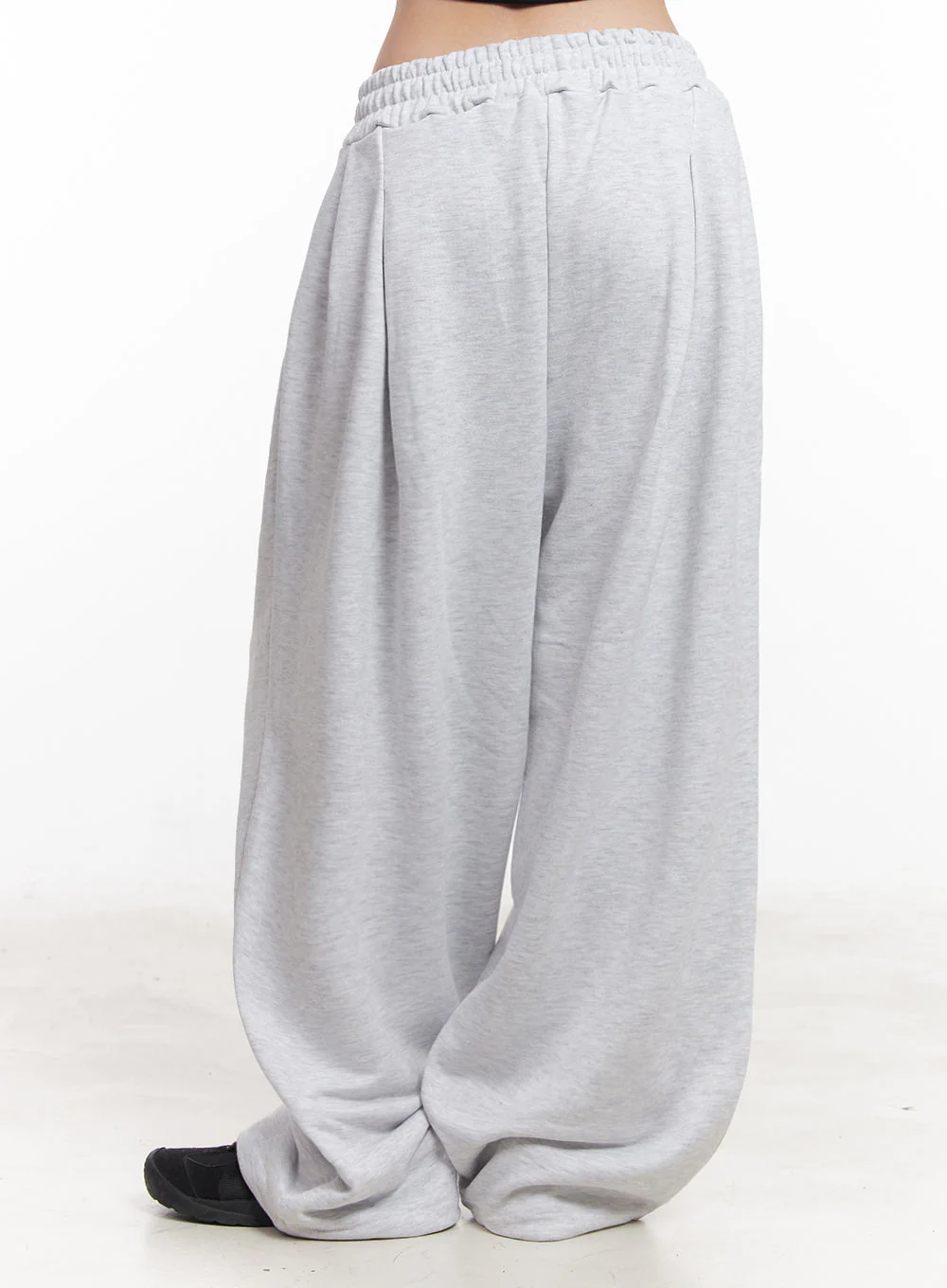 Pintuck Oversized Sweatpants IY516 - Image 14
