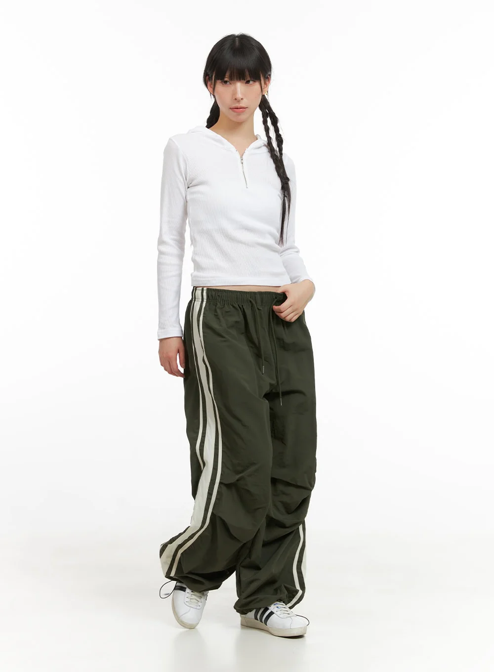 Pintuck Sporty Sweatpants CG420 - Image 2