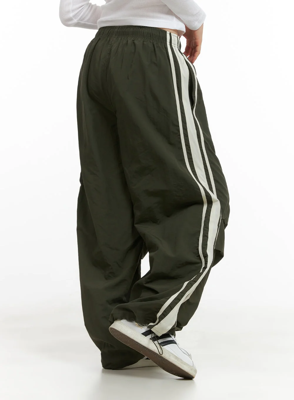 Pintuck Sporty Sweatpants CG420 - Image 5