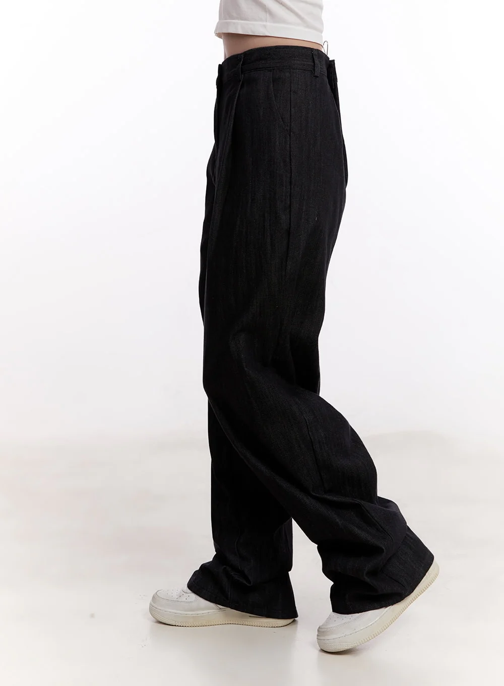 Pintuck Wide-Leg Denim Pants CM527 - Image 3