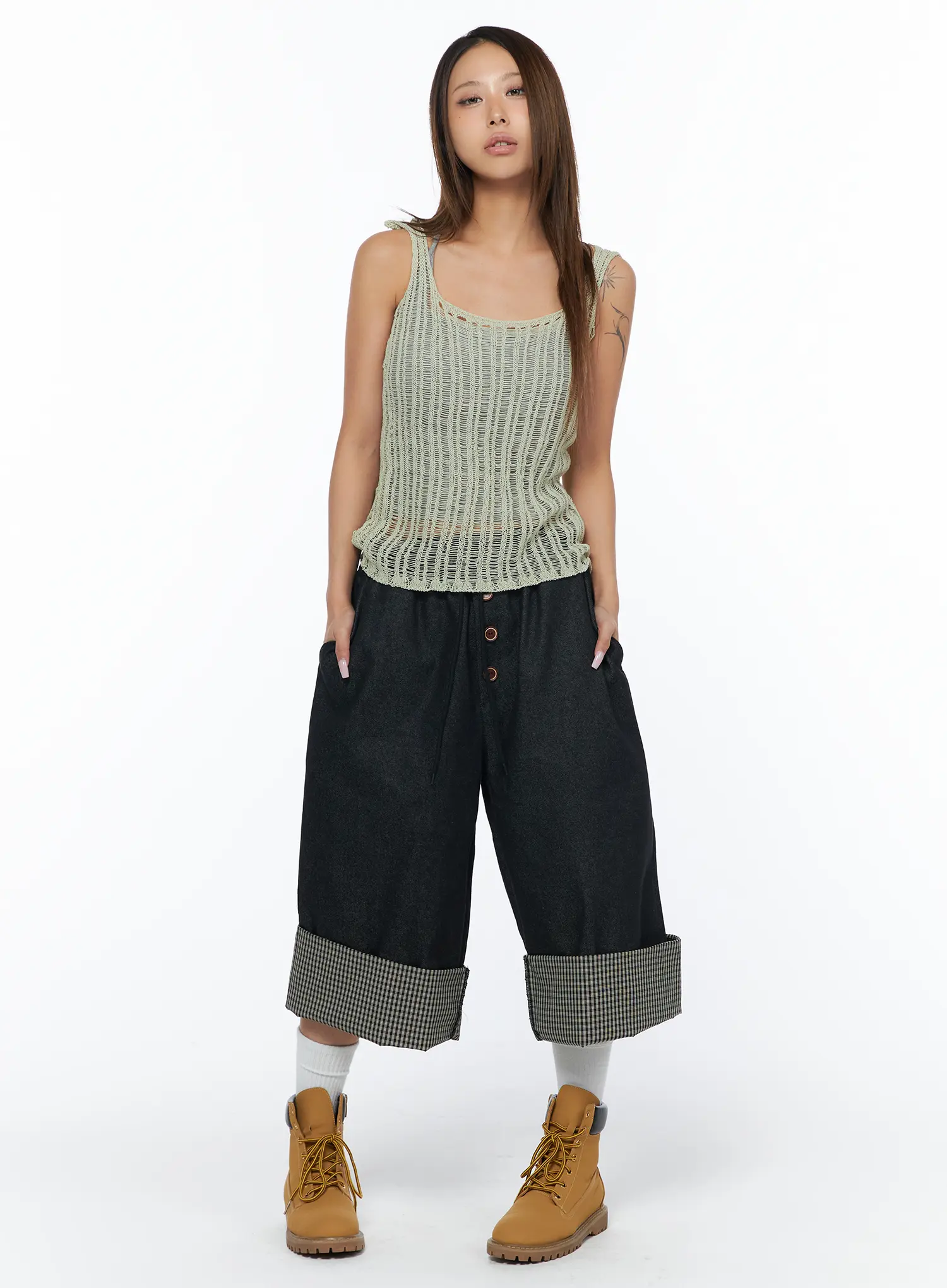 Plaid Wide Bermuda Shorts CA517 - Image 5