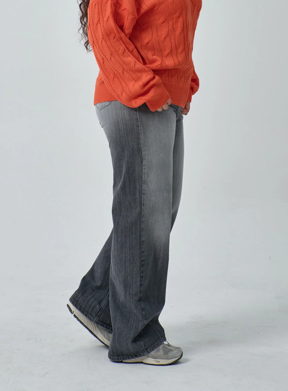Plus Light Wash Wide Leg Jeans IF317 - Image 2