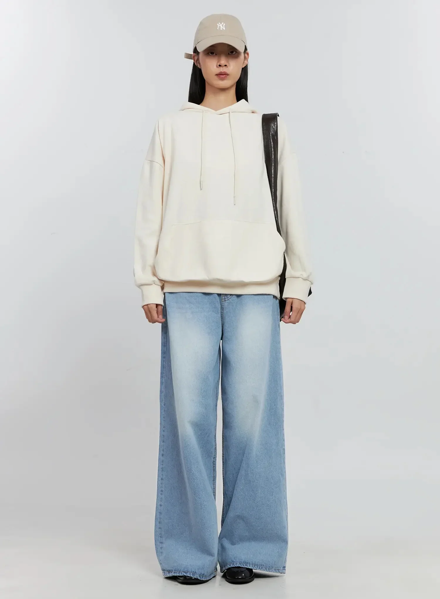 Ramos Washed Wide-Leg Jeans IS516 - Image 16