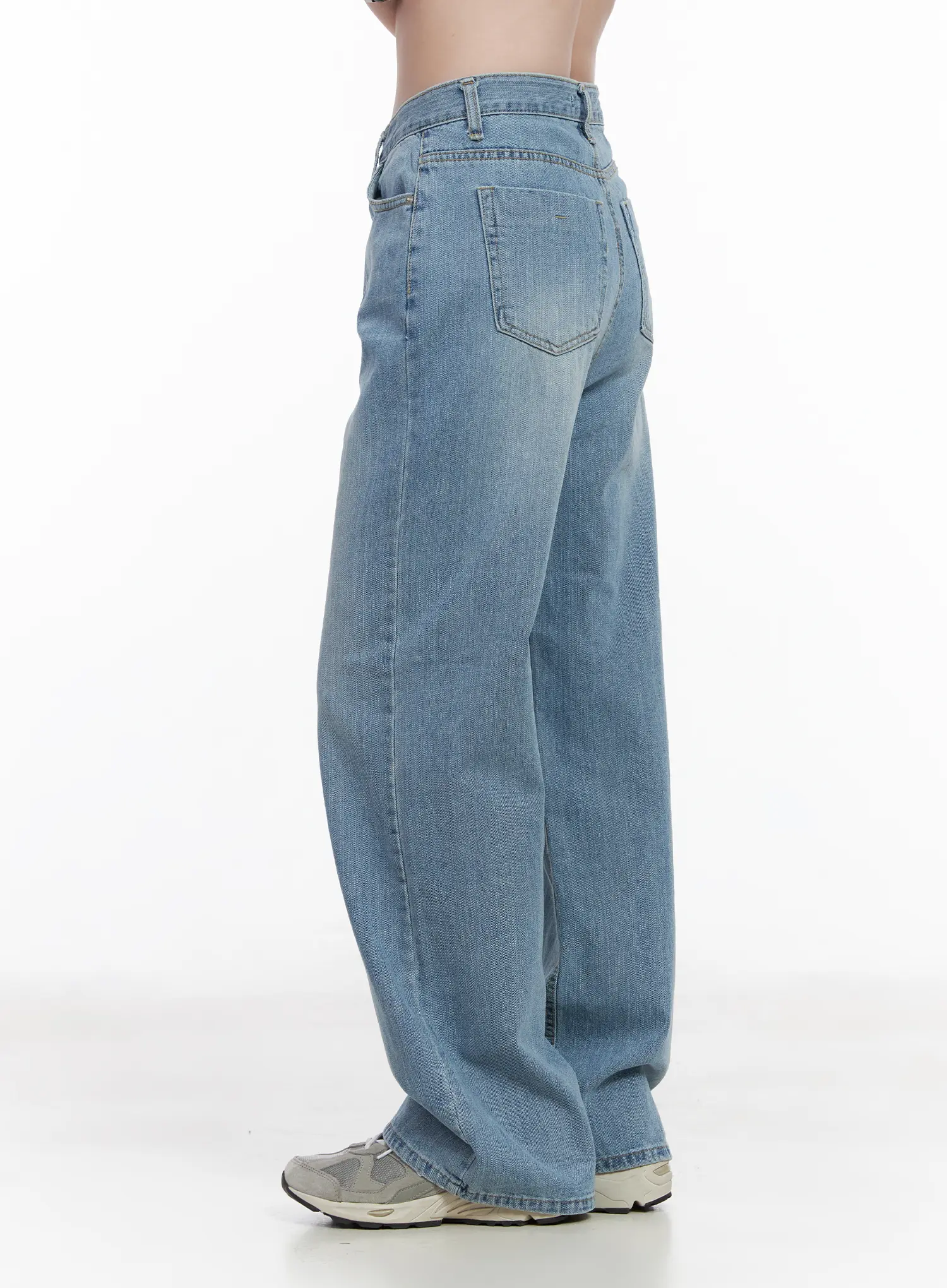 Raquelle High-Waist Wide Leg Jeans CA510 - Image 4