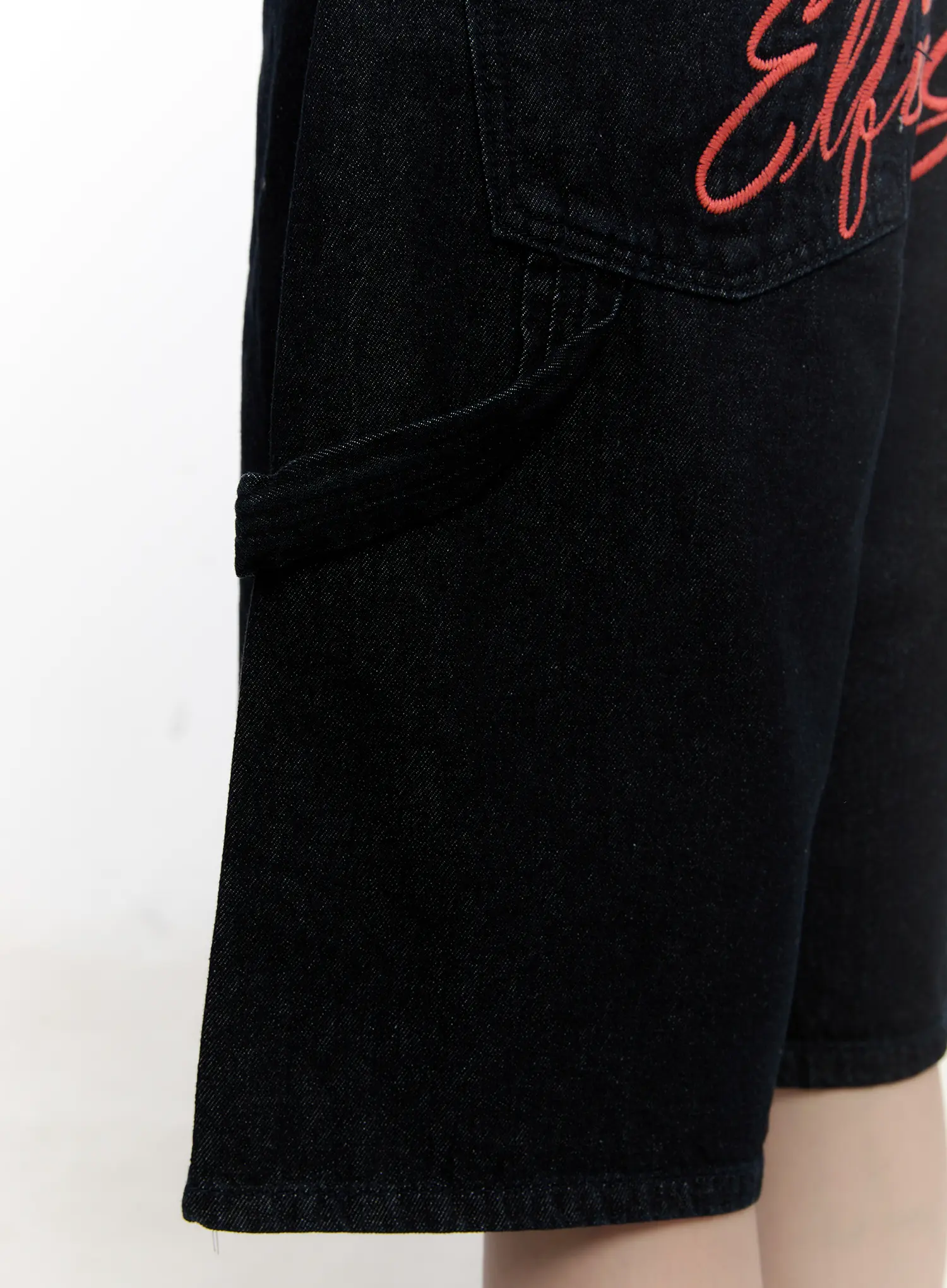 Red Text Graphic Embroidered Jorts CL504 - Image 7