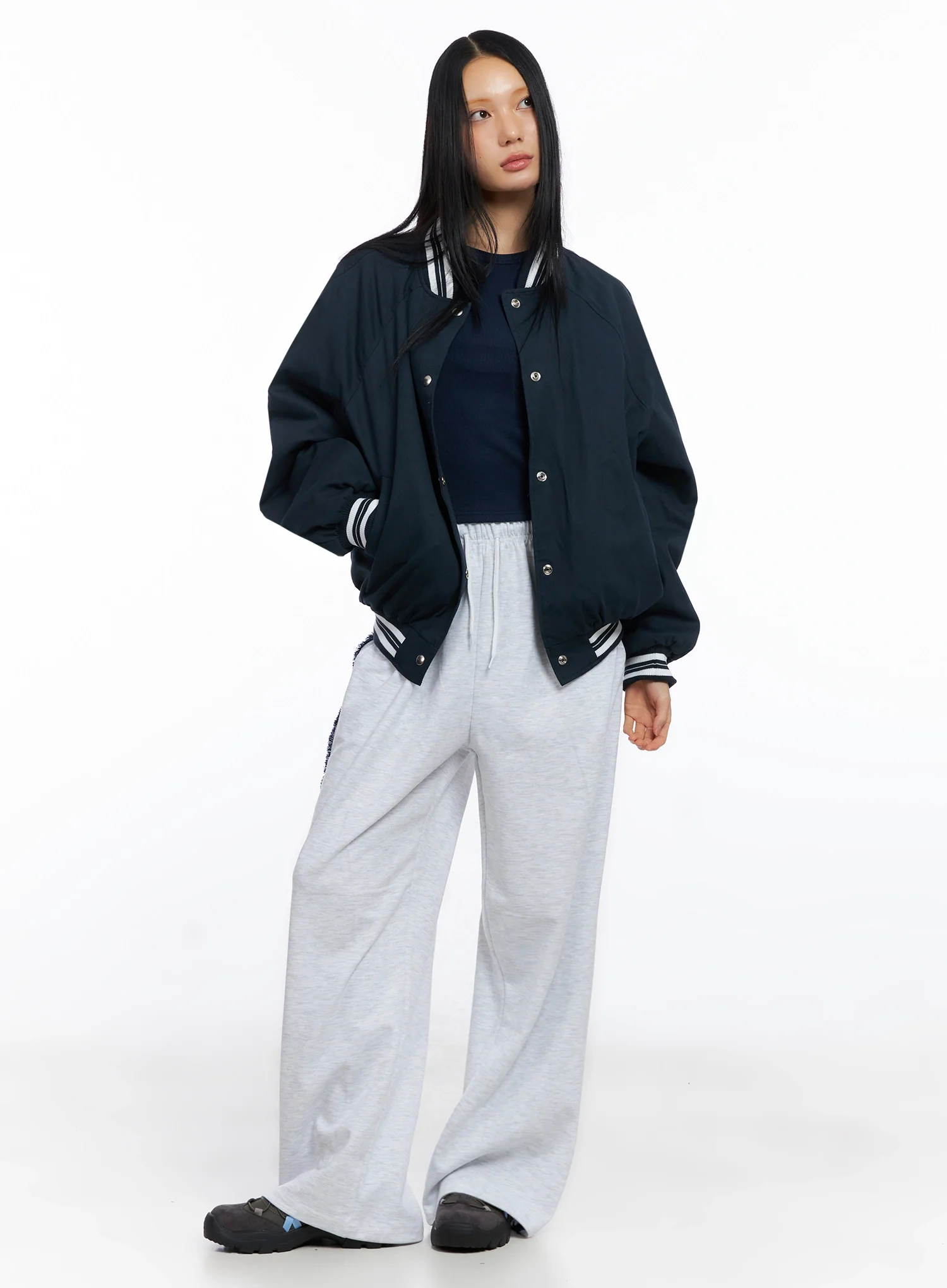 Relaxed-Fit Denim Stripe Sweatpants IO517 - Image 9