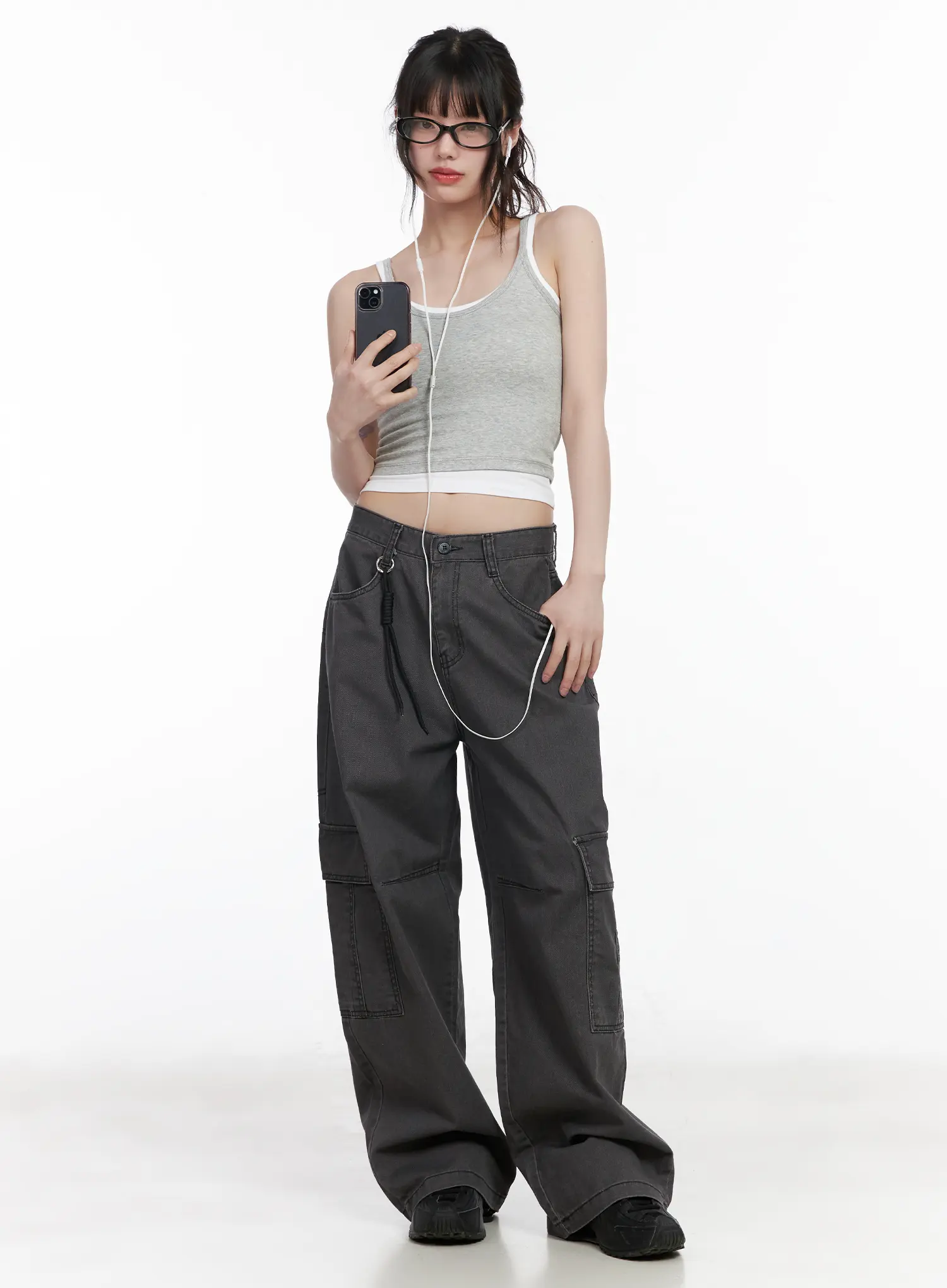 Relaxed-Fit Stitched Cargo Pants CM526 - Image 2