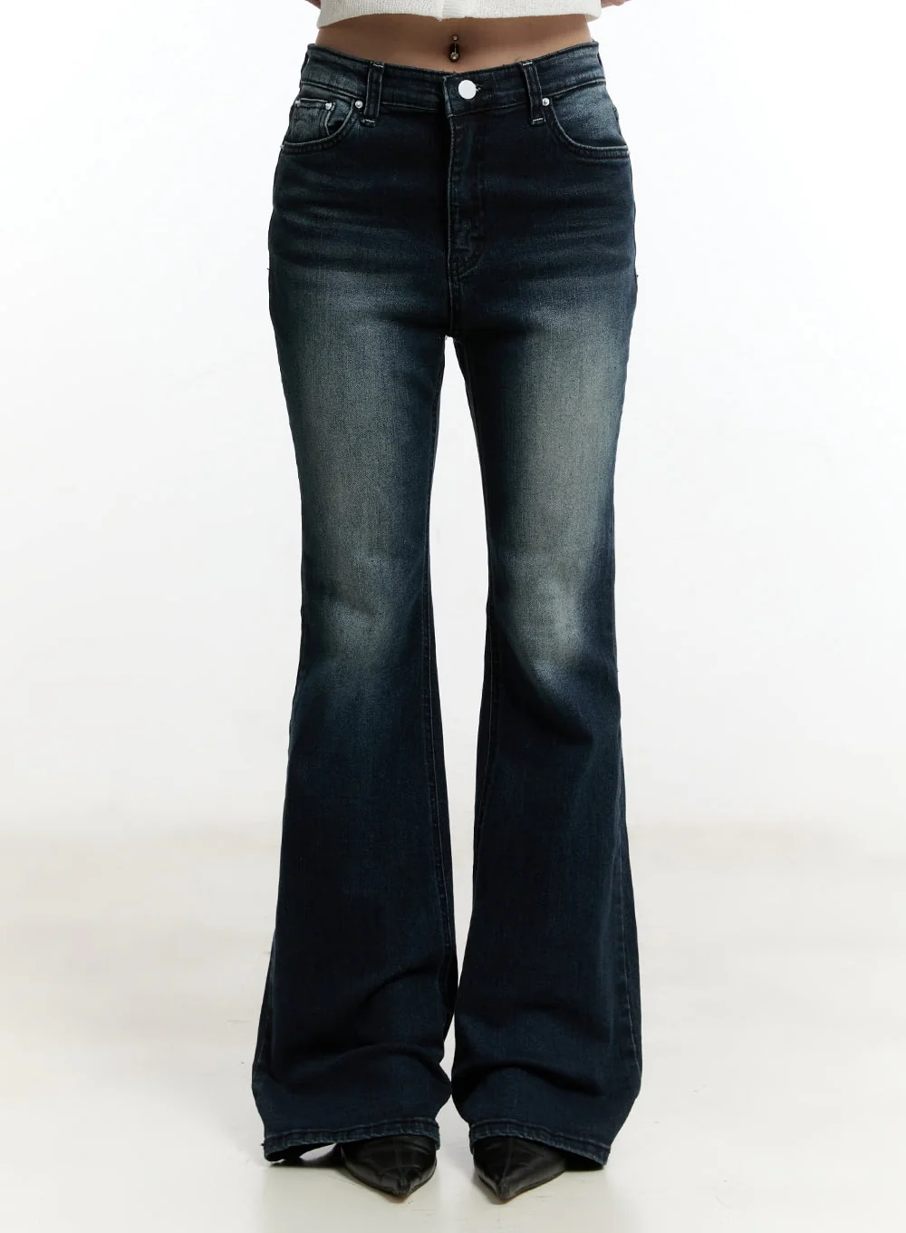 Ruelle Slim Washed Bootcut Jeans CY501 - Image 3