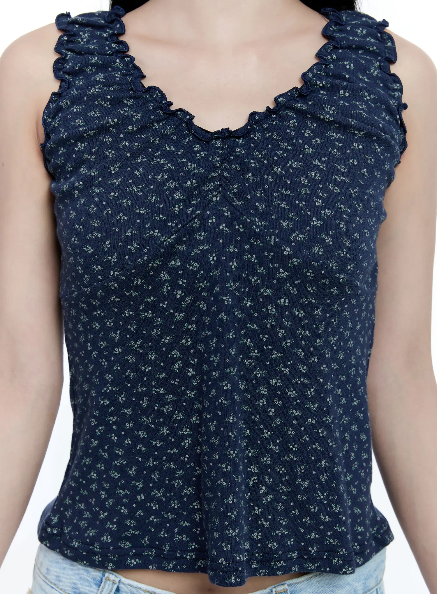 Ruffle V-Neck Sleeveless Top CG512 - Image 11