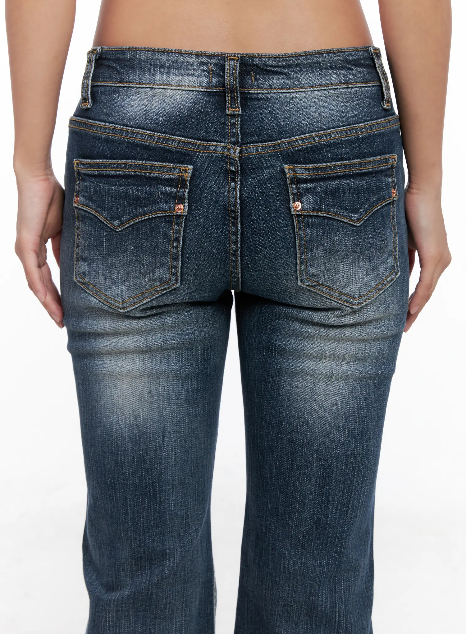 Saanvi Vintage Wash Flare Jeans CS522 - Image 5