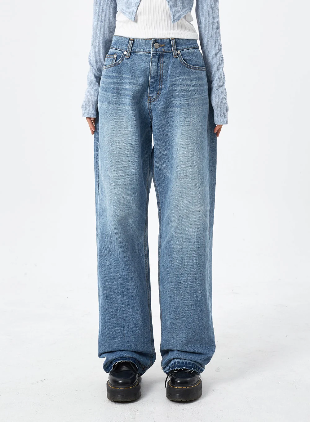 Scoop Neck Cropped Cardigan CM310 - Image 11