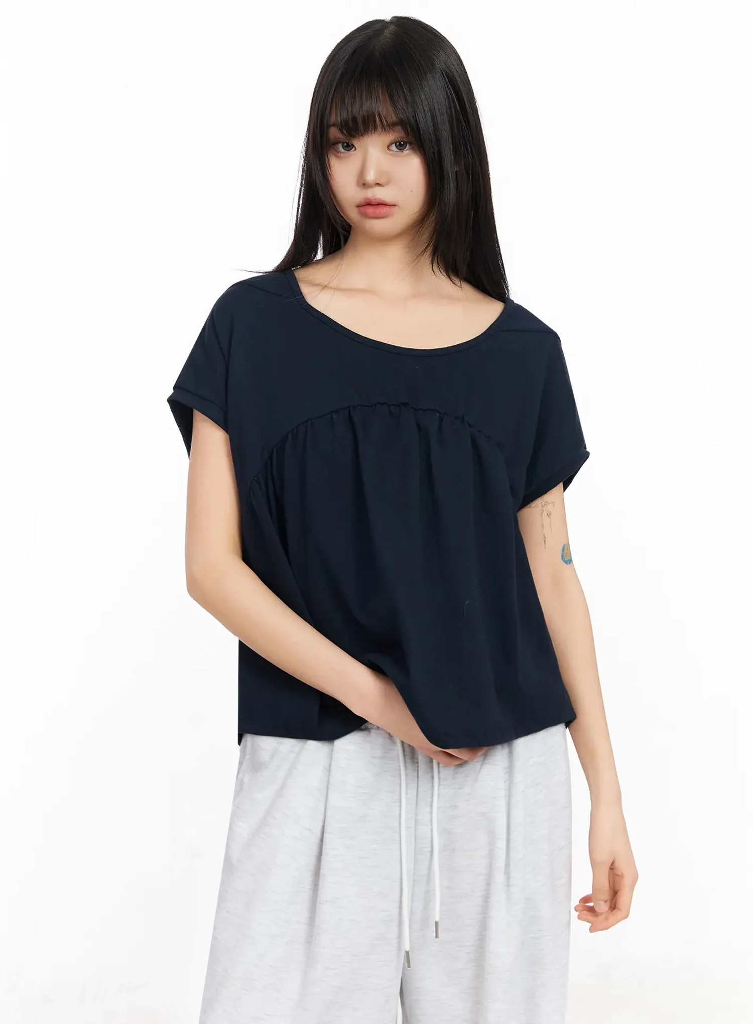 Scoop Neck Shirred Tee IA523 - Image 13
