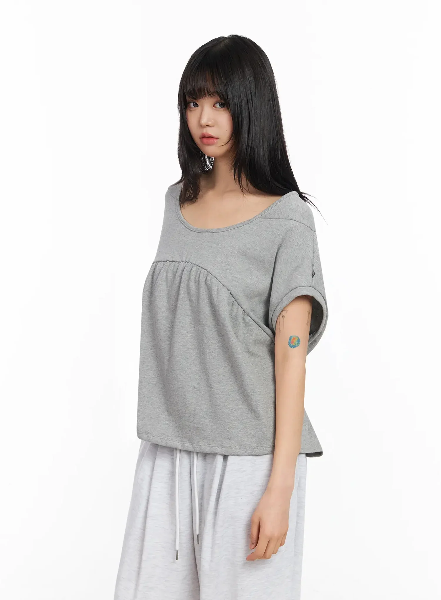 Scoop Neck Shirred Tee IA523 - Image 14