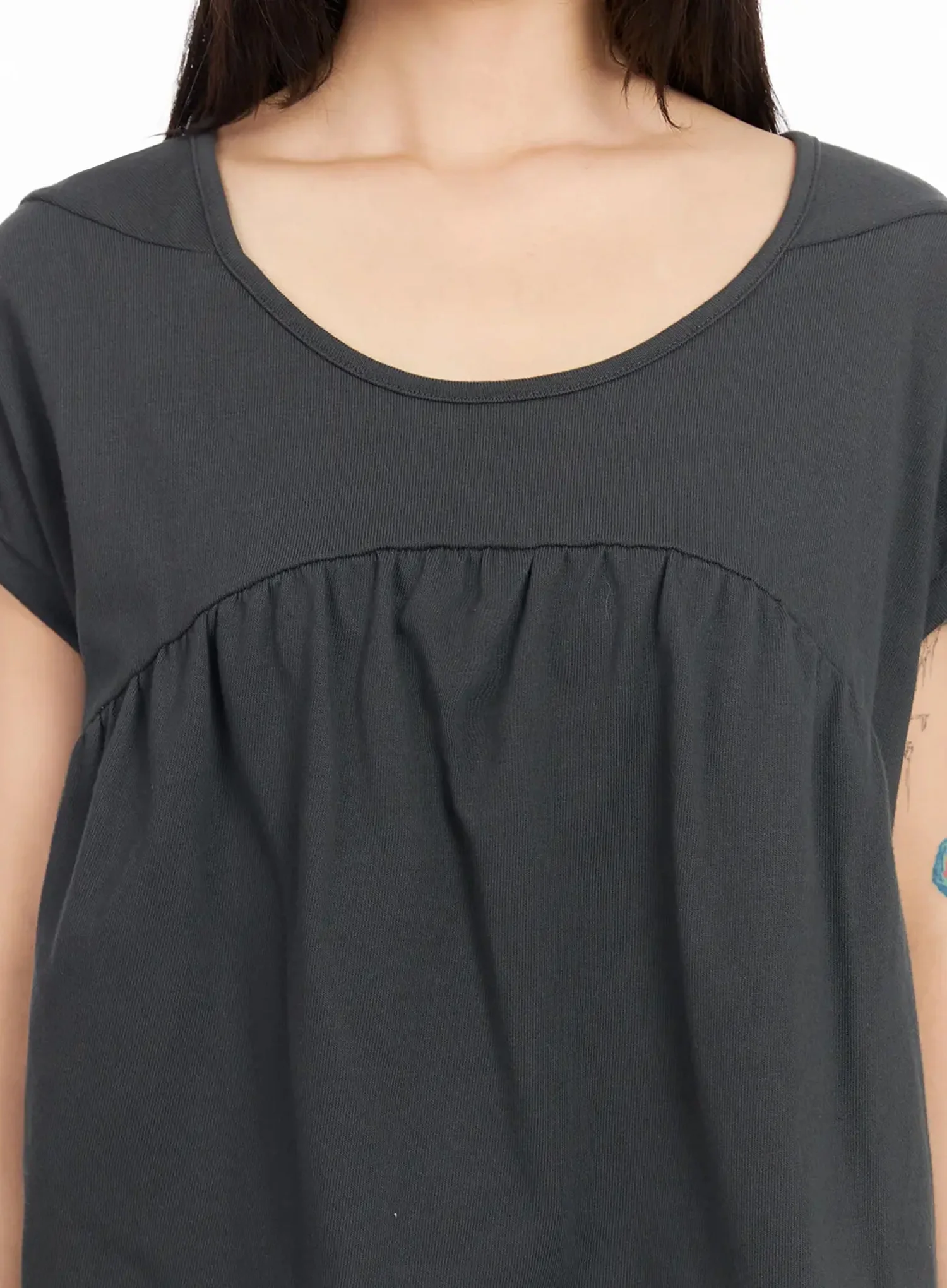 Scoop Neck Shirred Tee IA523 - Image 4