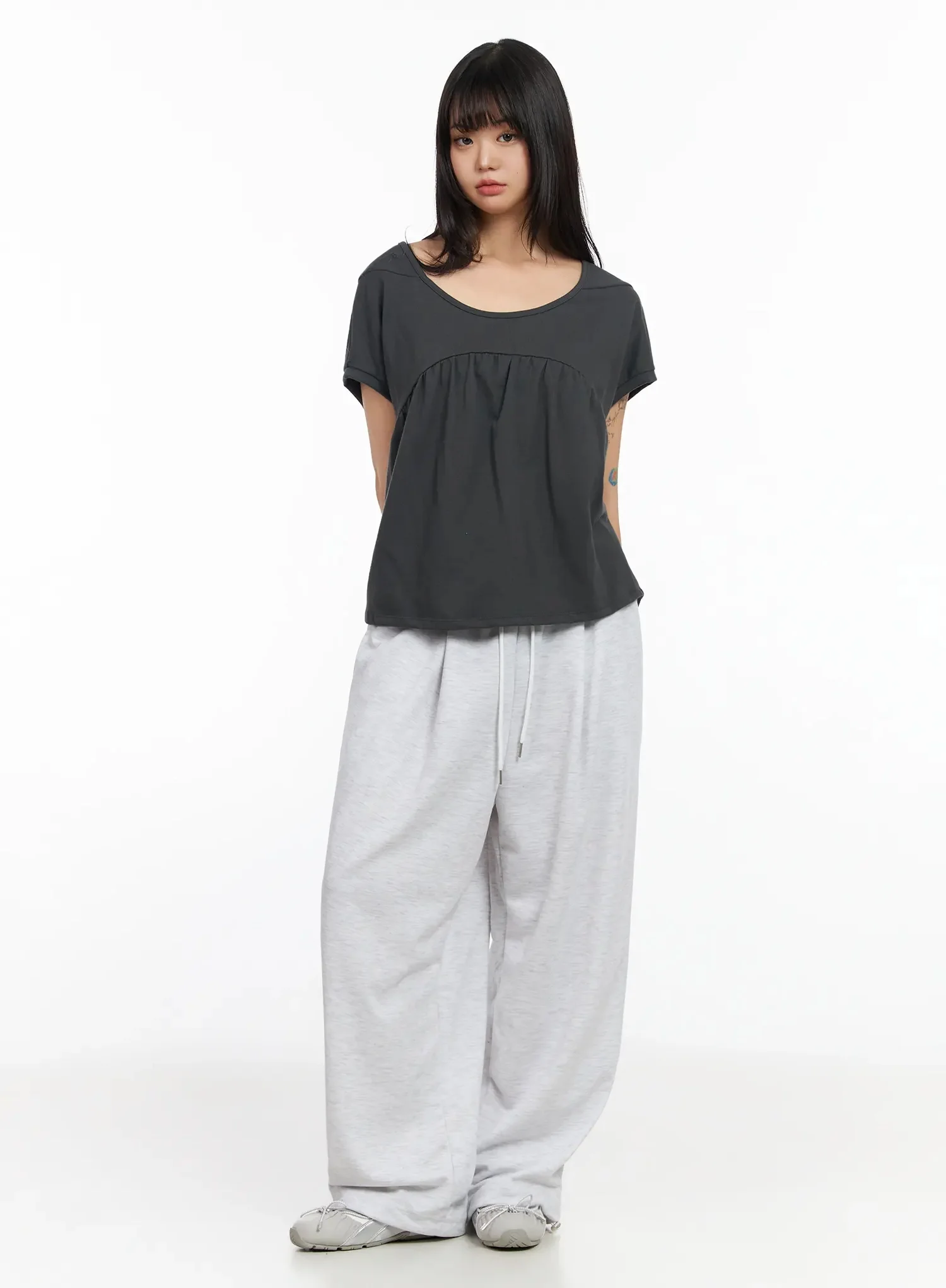 Scoop Neck Shirred Tee IA523 - Image 5