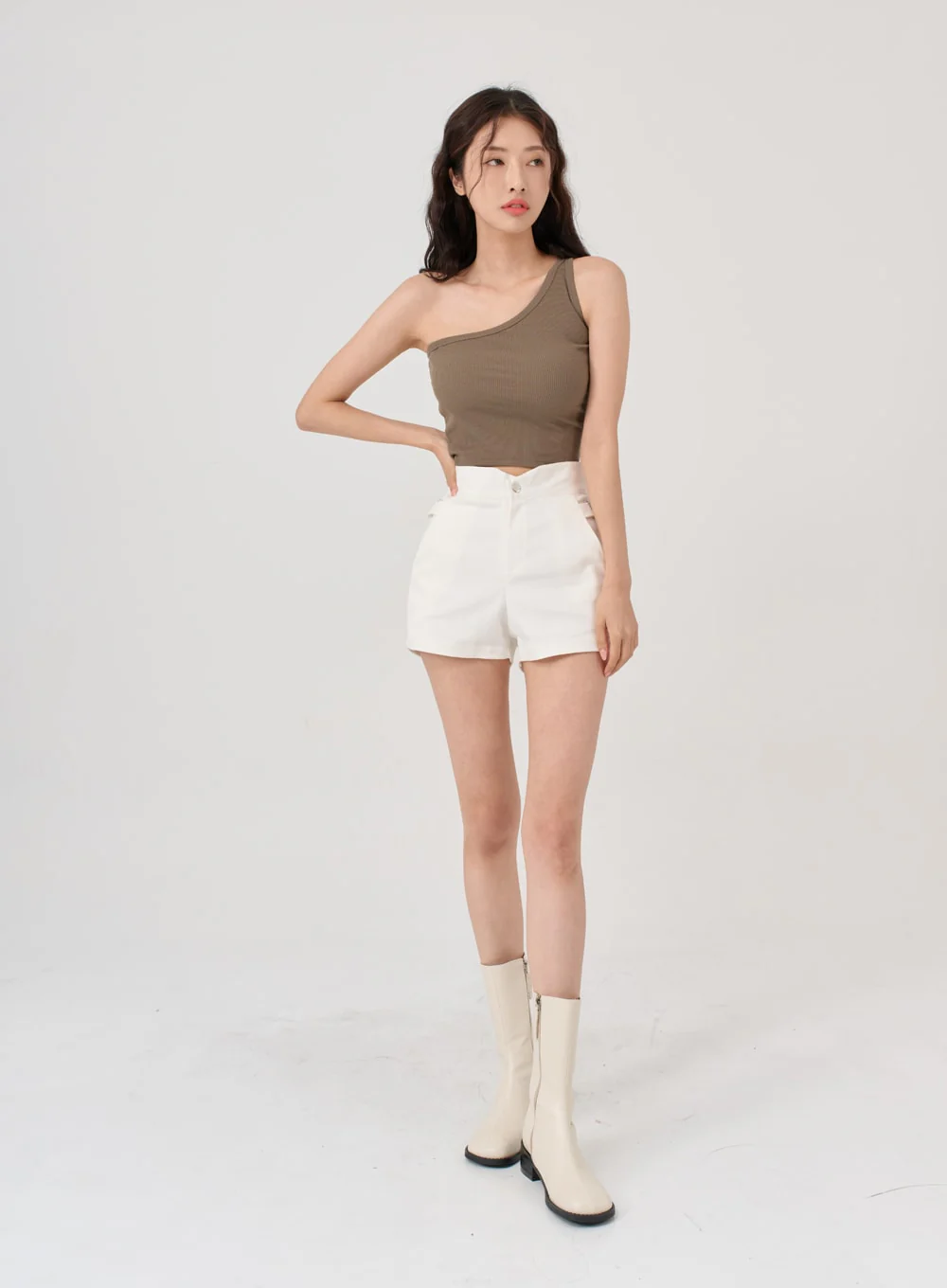 Side Belt Slit High Waist Short Pants IG18 - Image 4
