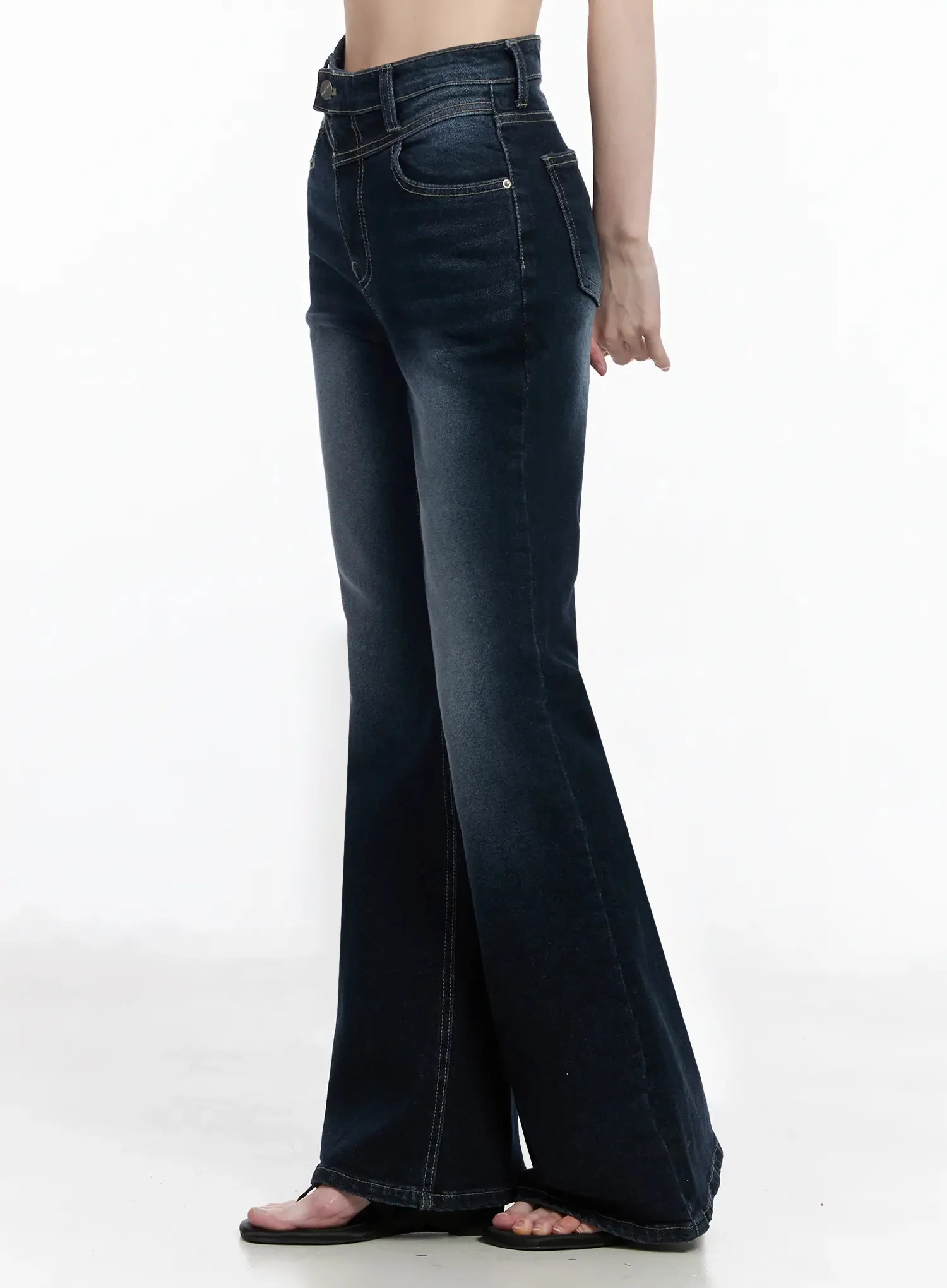 Skylar High-Waist Flare Jeans IY511 - Image 10