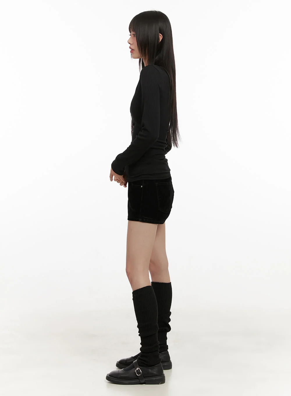 Slim-Fit Buttoned V-Neck Top CD425 - Image 3