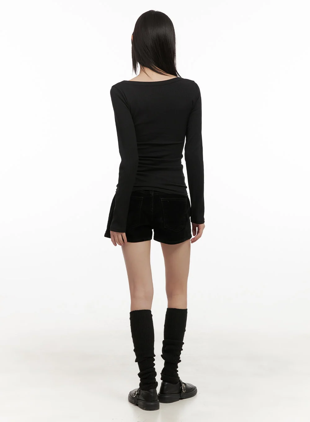 Slim-Fit Buttoned V-Neck Top CD425 - Image 4