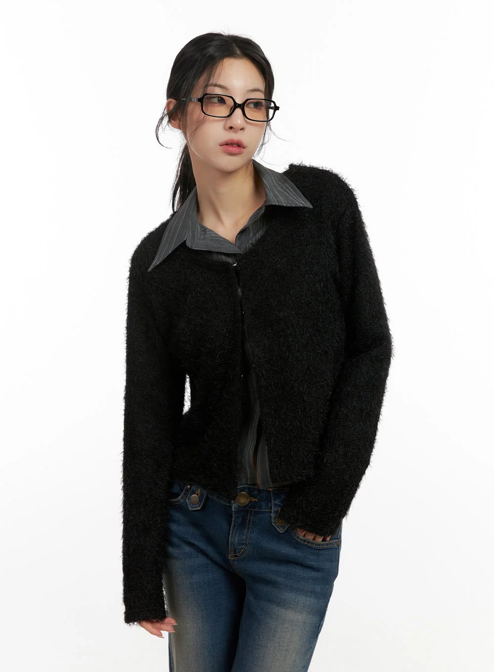 Slim-Fit Crop Cardigan CN416 - Image 3