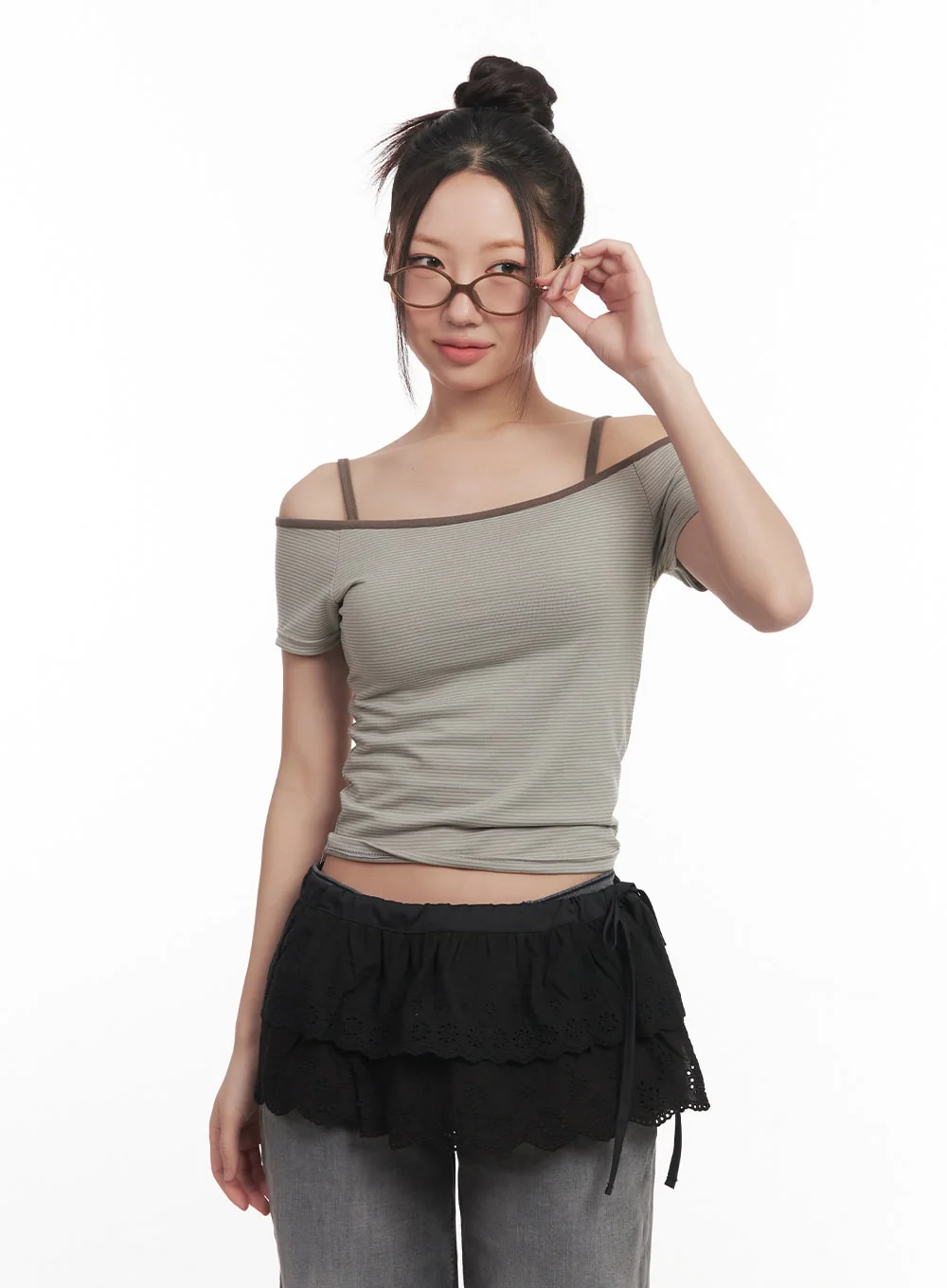 Slim-Fit Stylish Crop Tee & Cami Set CM528 - Image 9