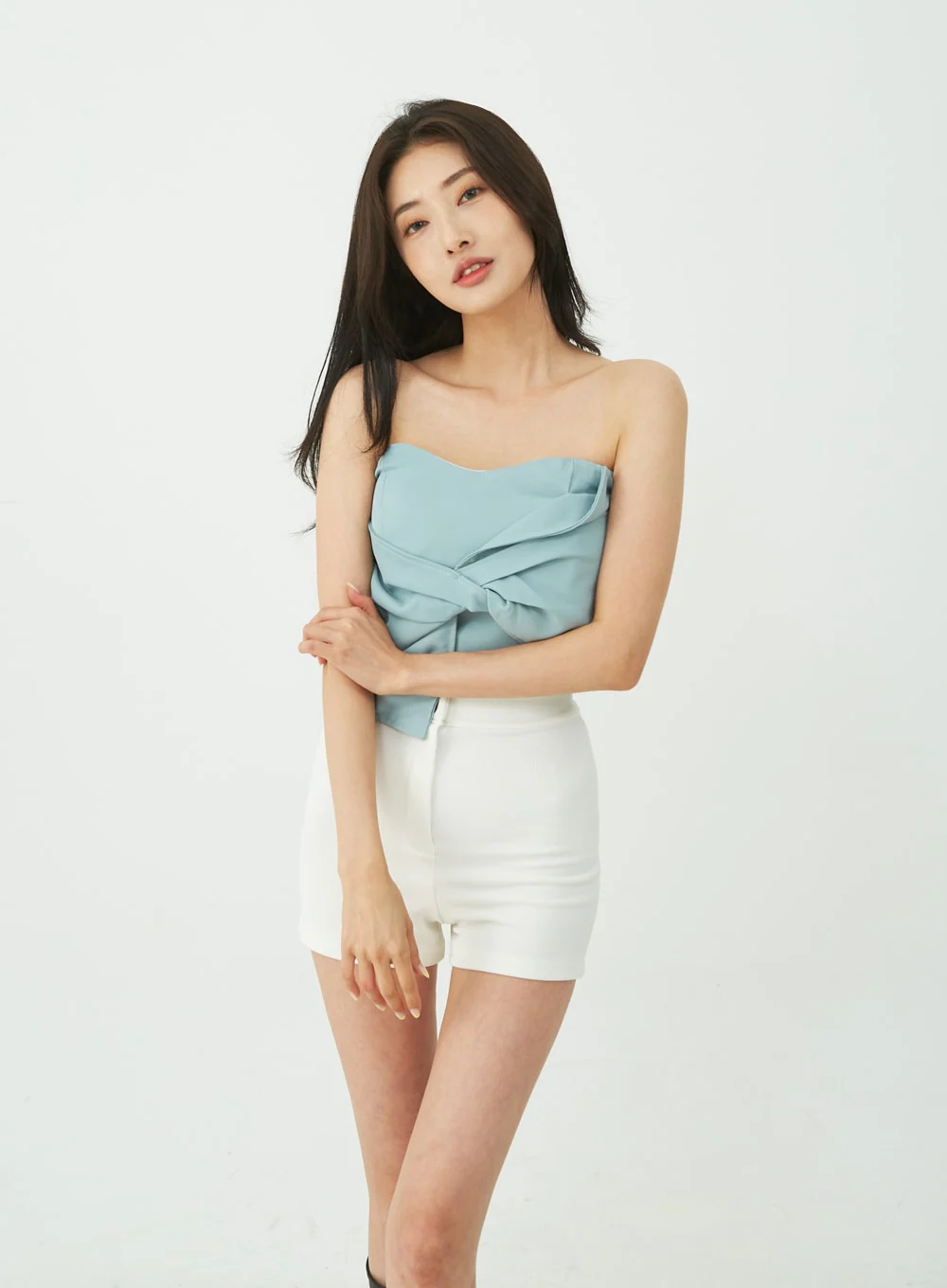 Spandex High-Waisted Shorts IU11 - Image 3