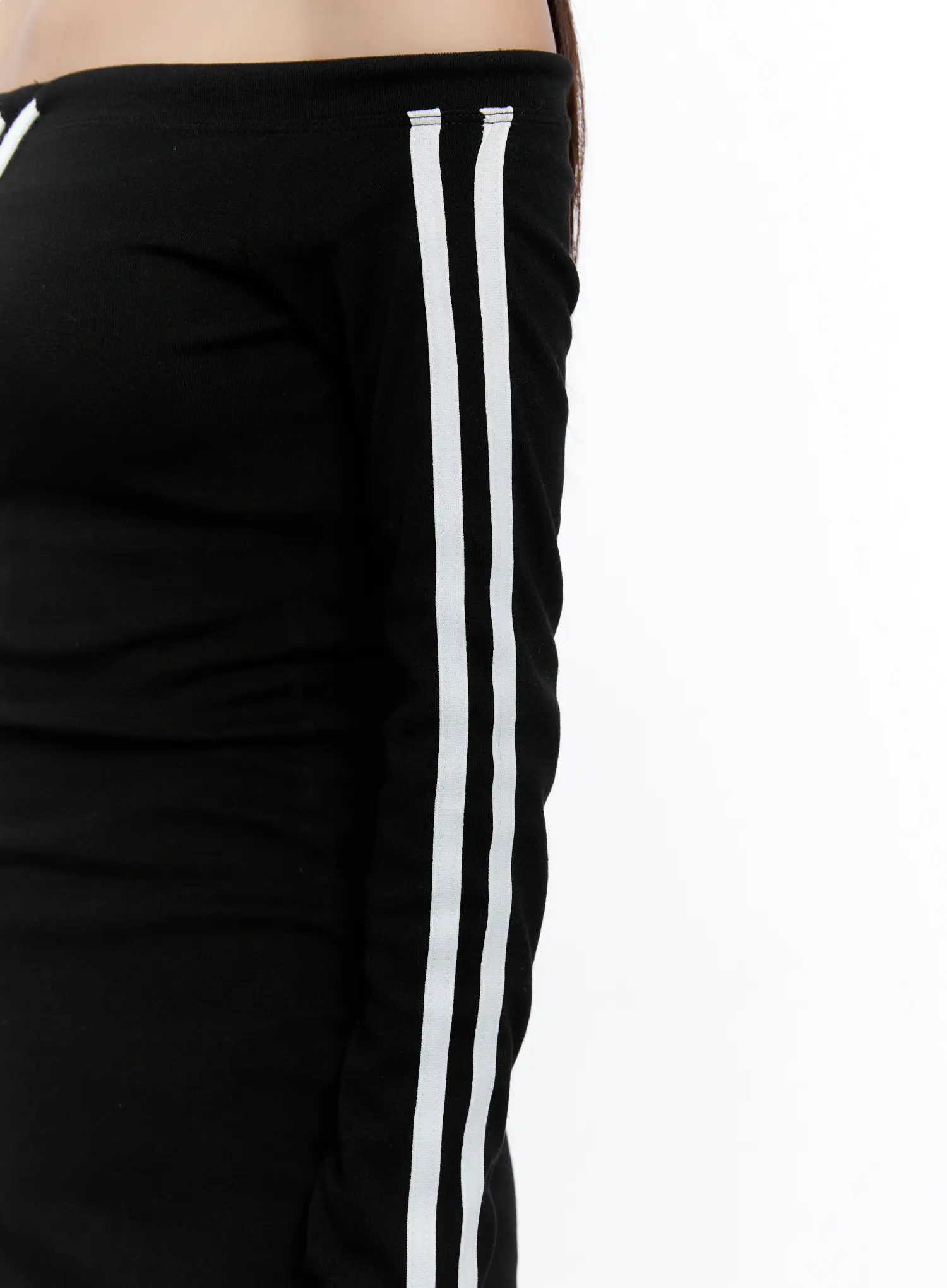Sporty Off-Shoulder Knit Dress CS518 - Image 8