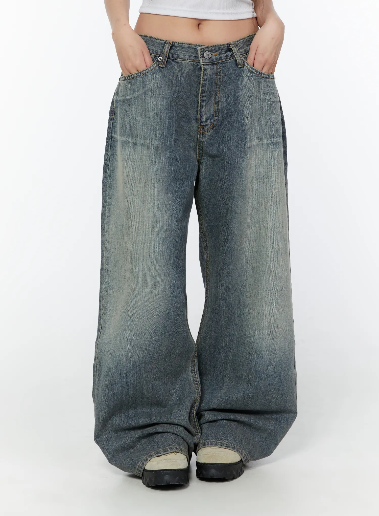 Stacy Vintage Wide Leg Jeans CY518 - Image 9