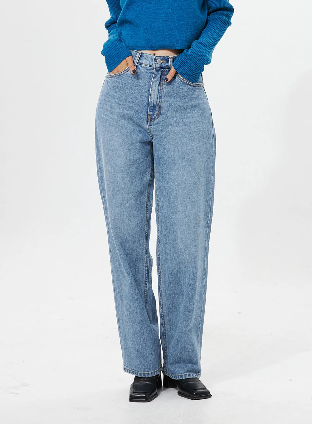 Straight Leg Jeans OO312 - Image 2