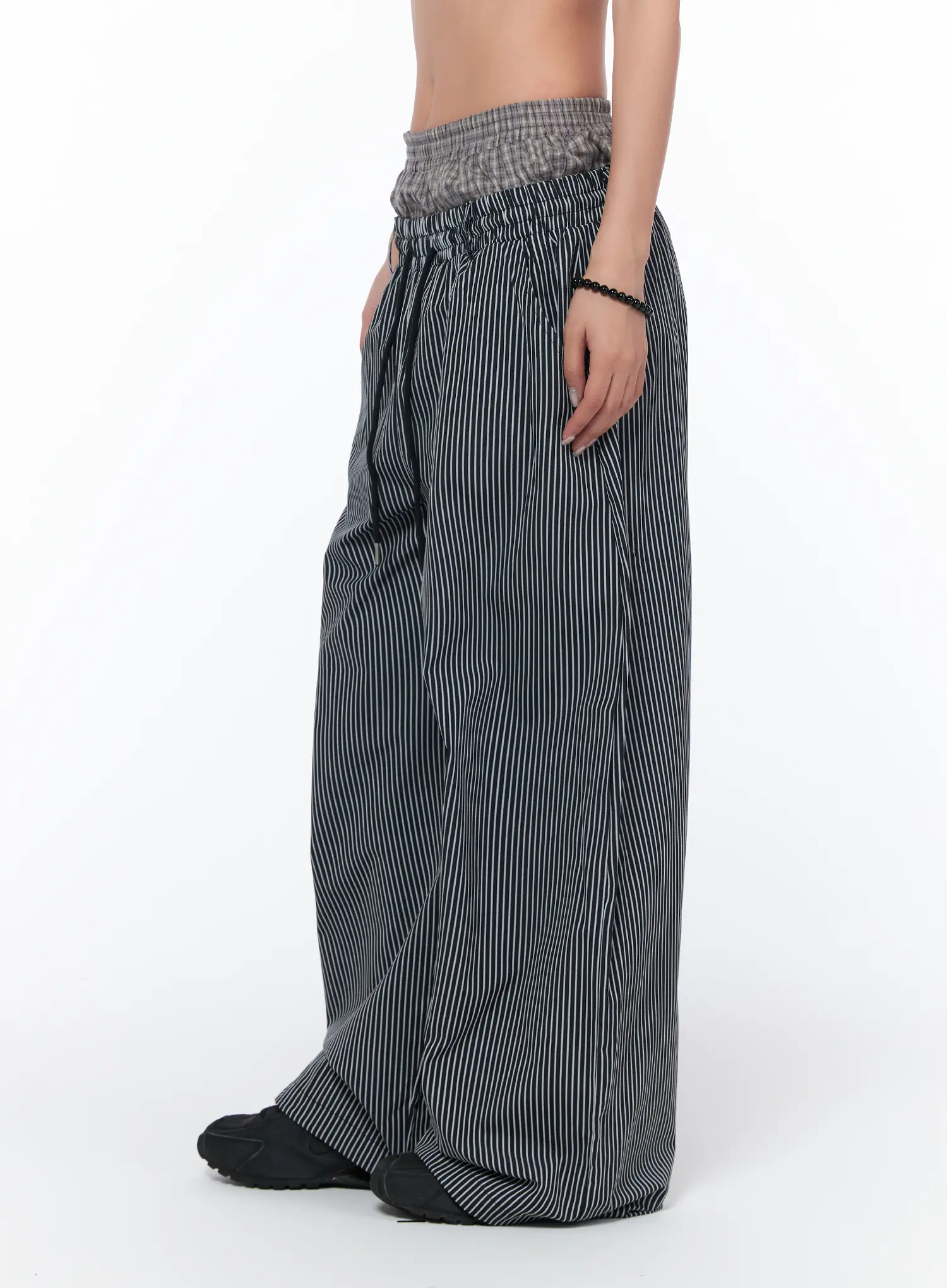 Striped Sagging Wide Pants CA514 - Image 3