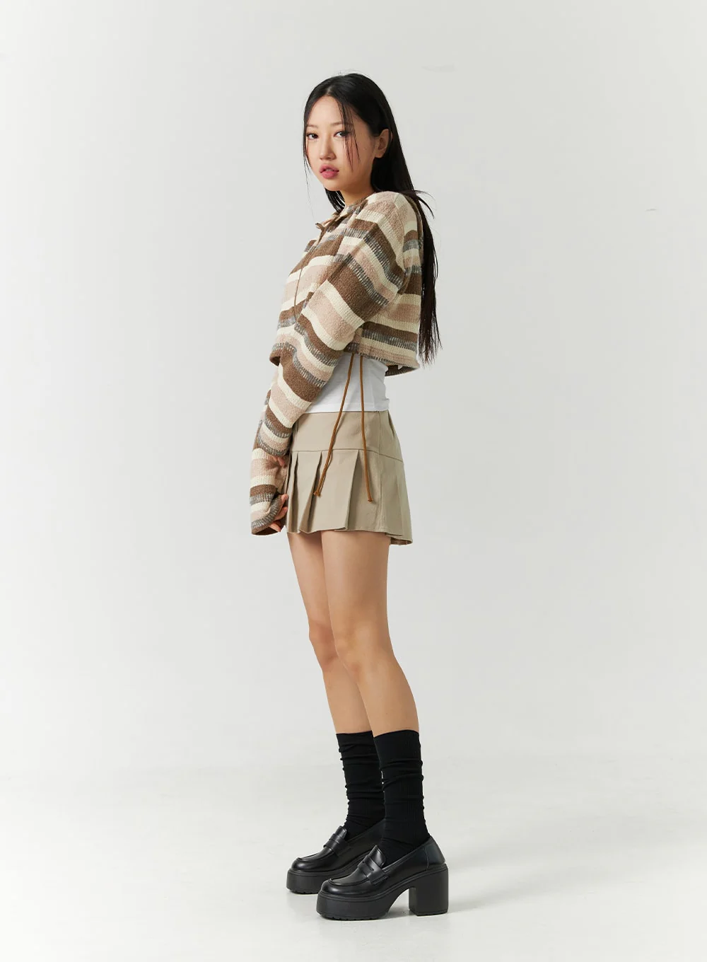 Striped Shirring Hooded Crop Sweater CD301 - Image 3