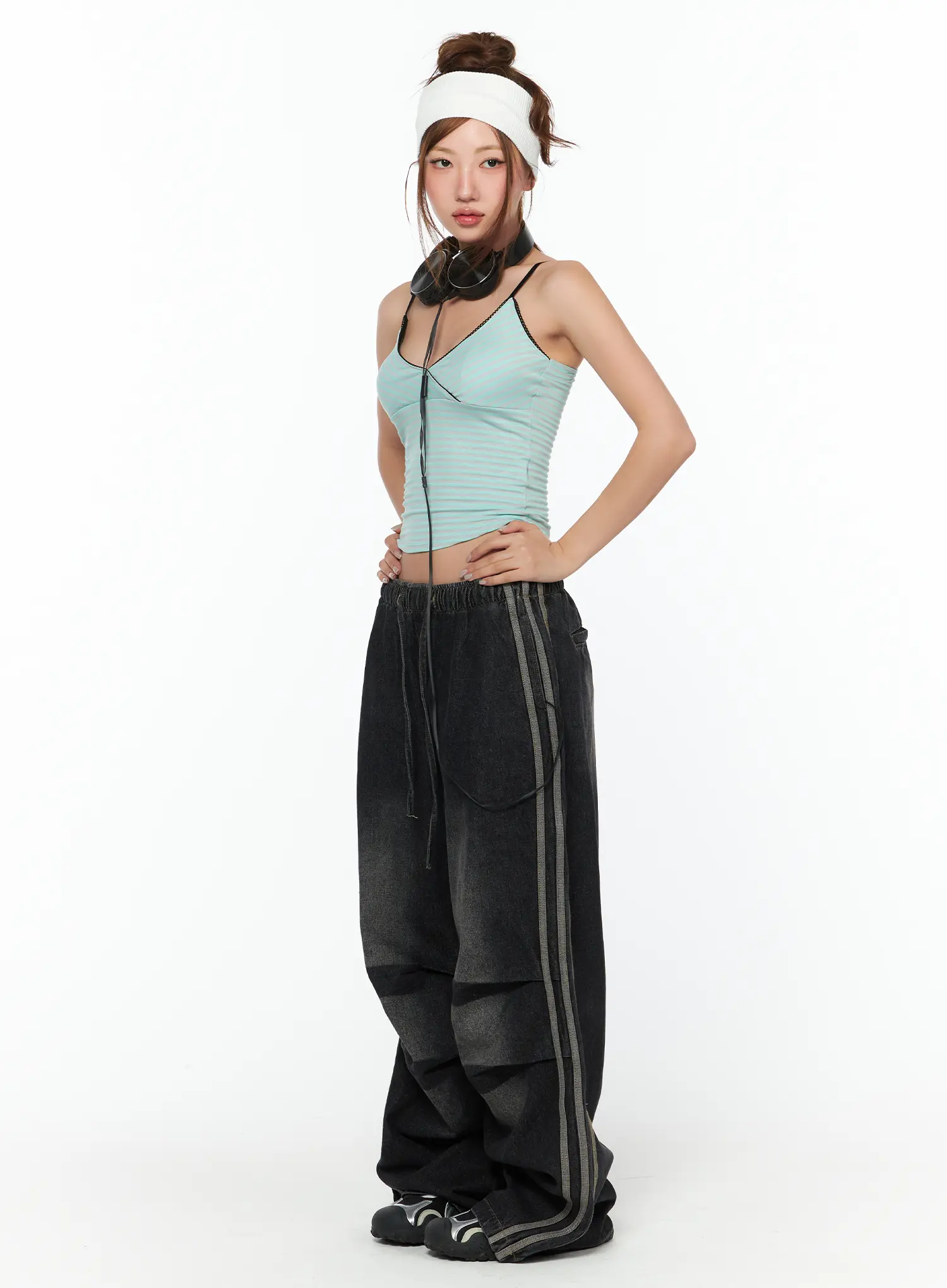 Striped V-Neck Sleeveless Top CA515 - Image 6