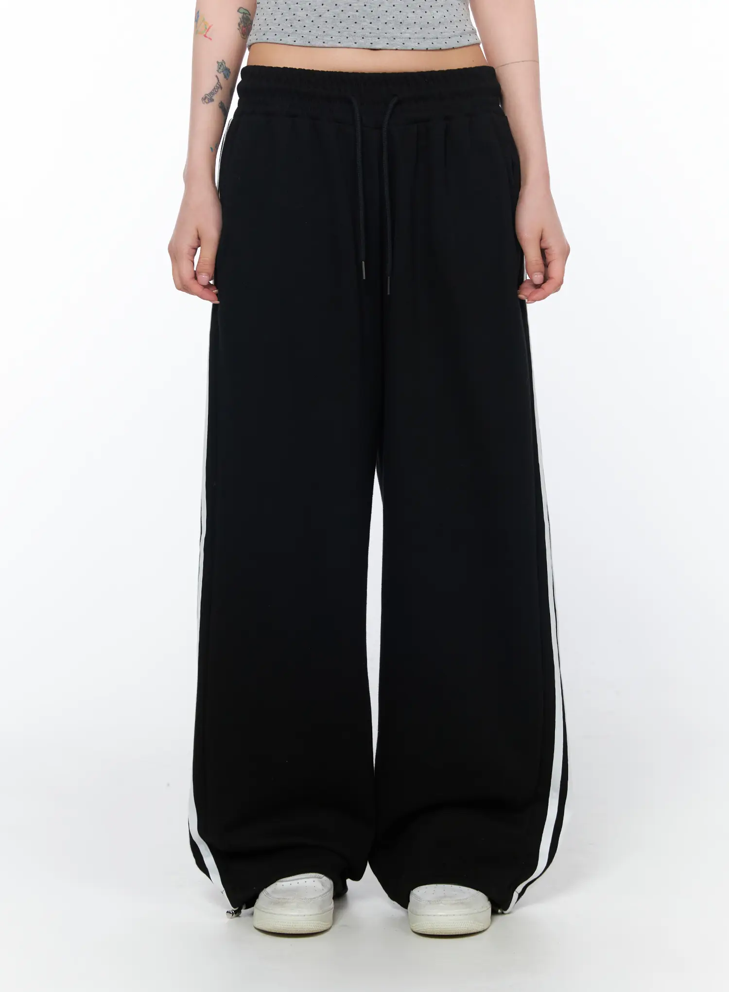 Striped Wide-Leg Sweatpants CA527 - Image 11
