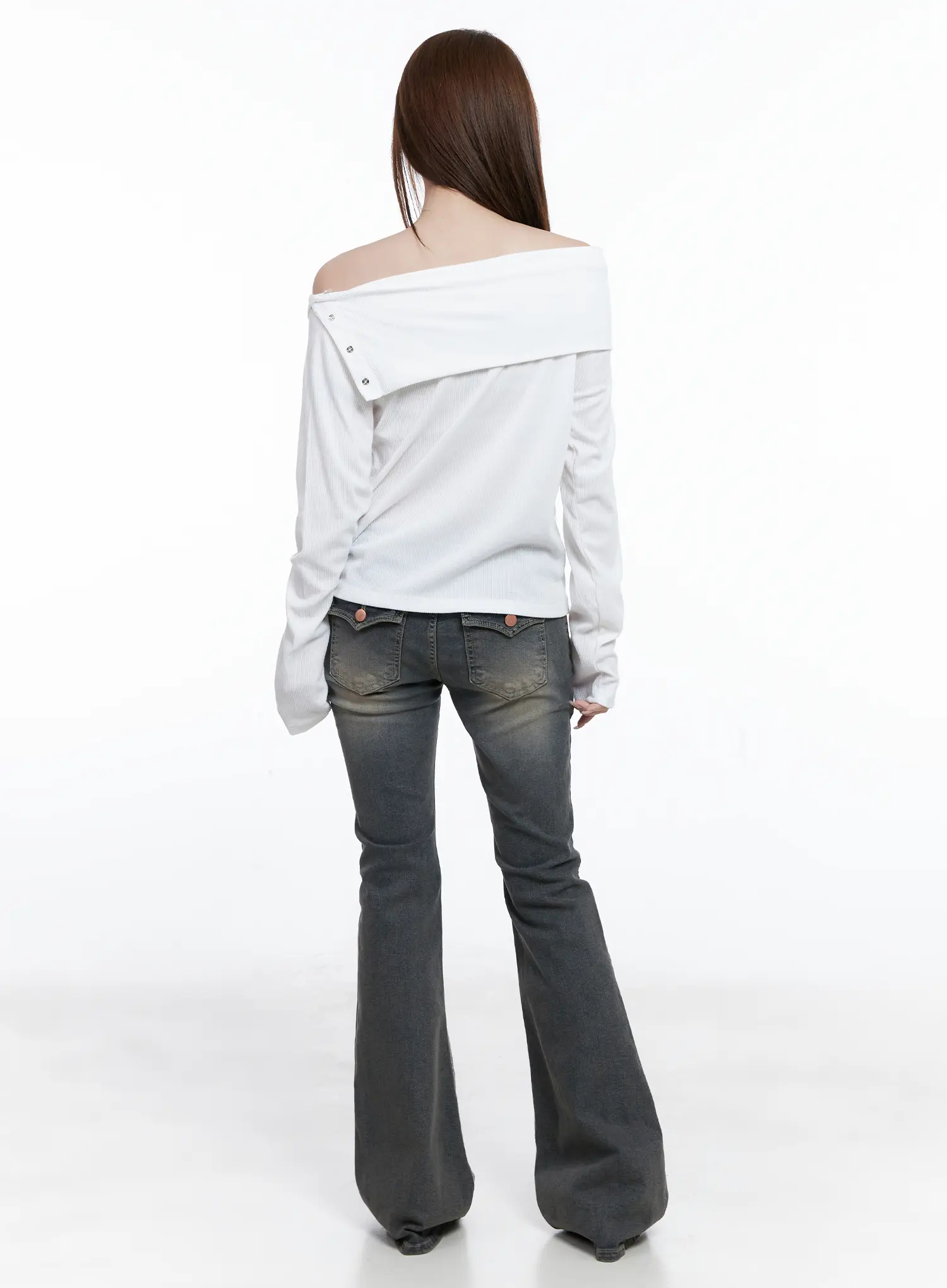Sumin Low-Rise Flare Hip Pad Jeans CG529 - Image 8