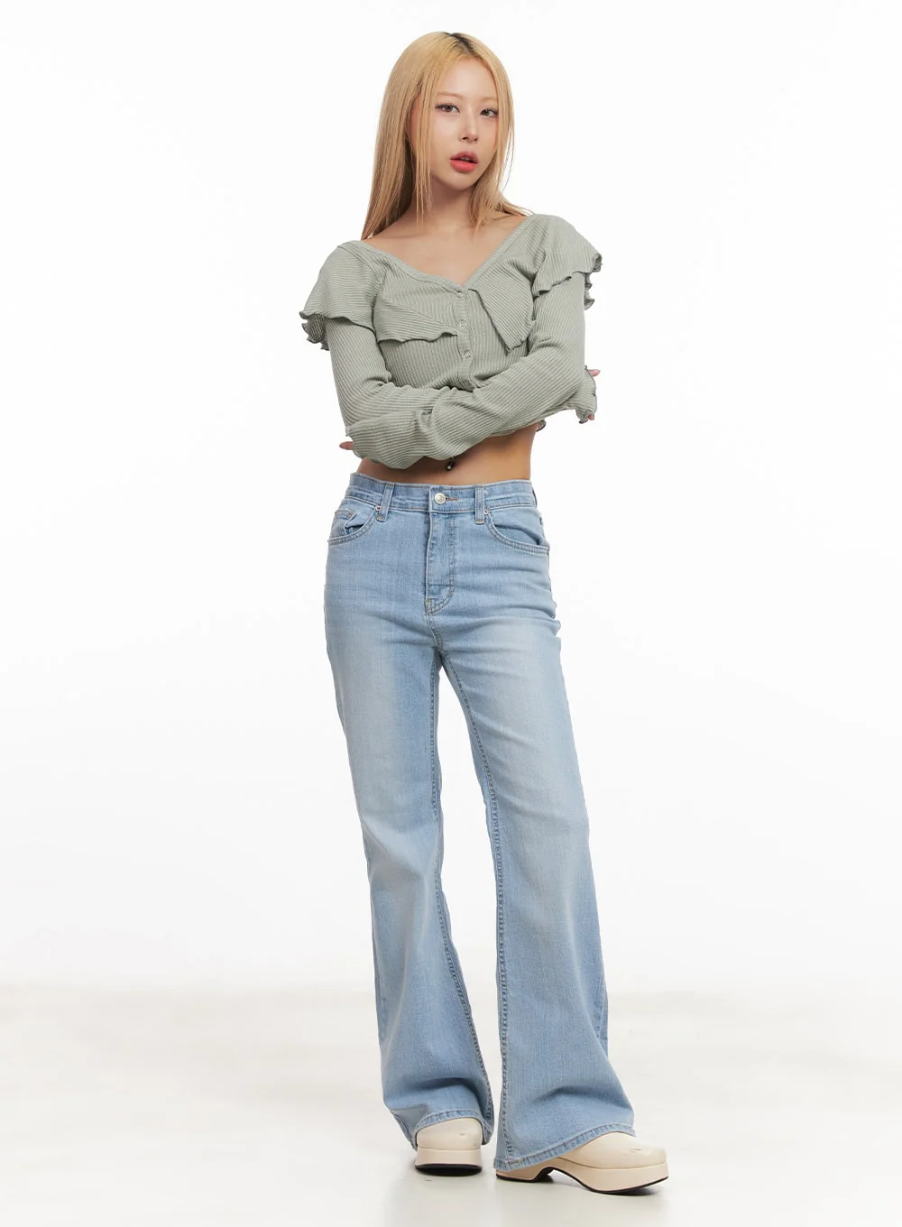 Suzy Slim-Fit Bootcut Jeans CM505 - Image 3