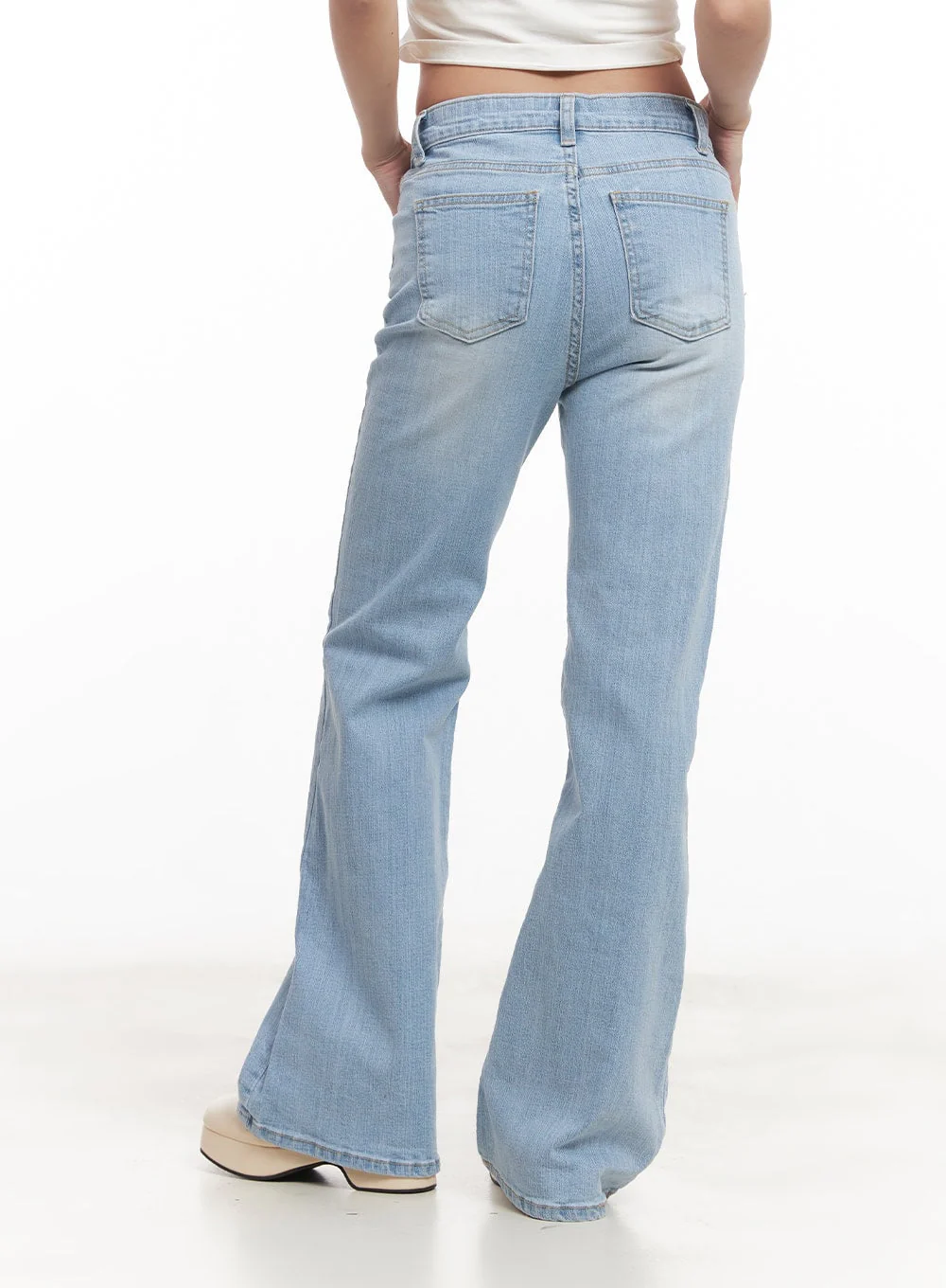 Suzy Slim-Fit Bootcut Jeans CM505 - Image 7
