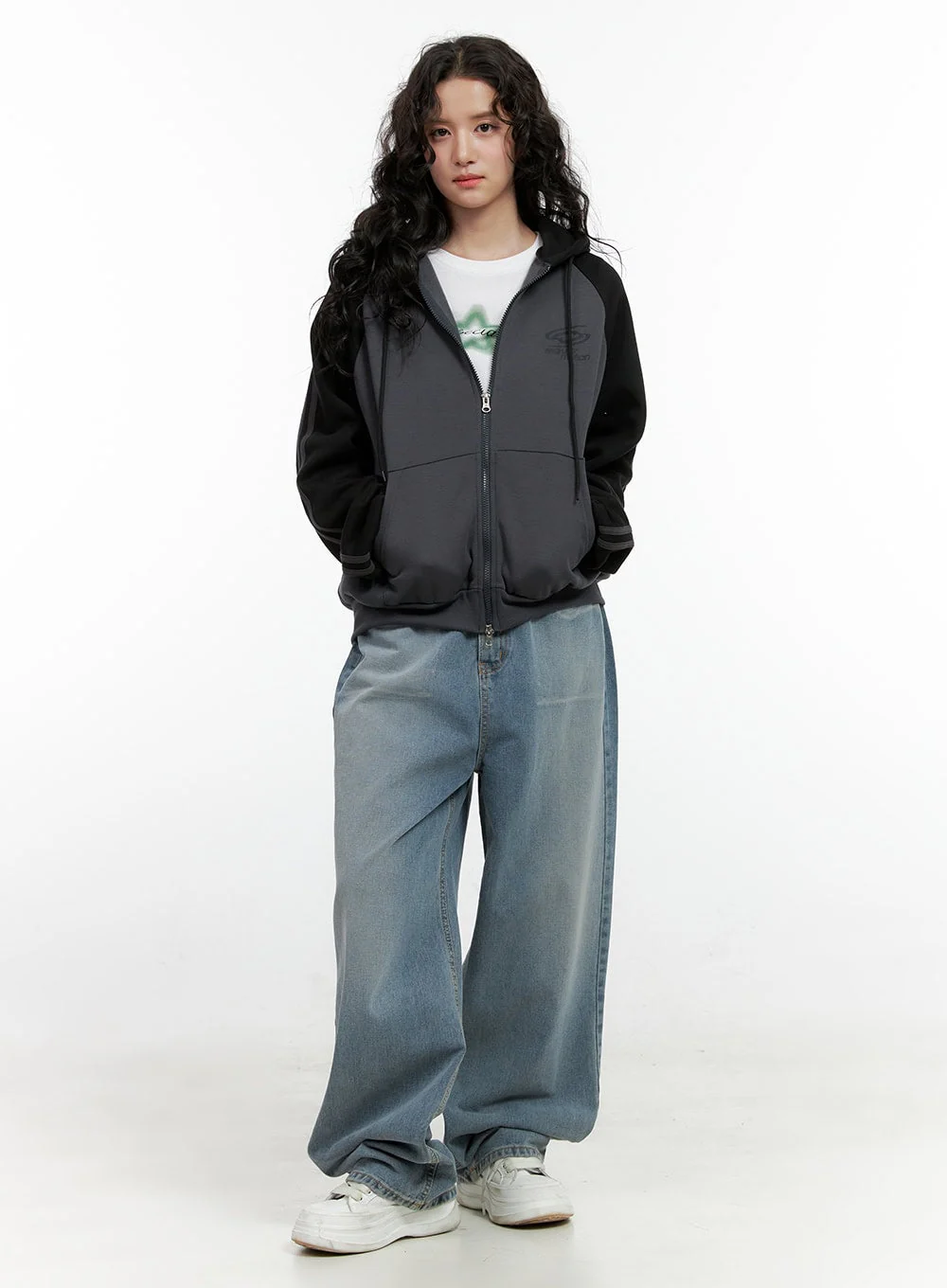 Taryn Chic Wide-Leg Jeans ON404