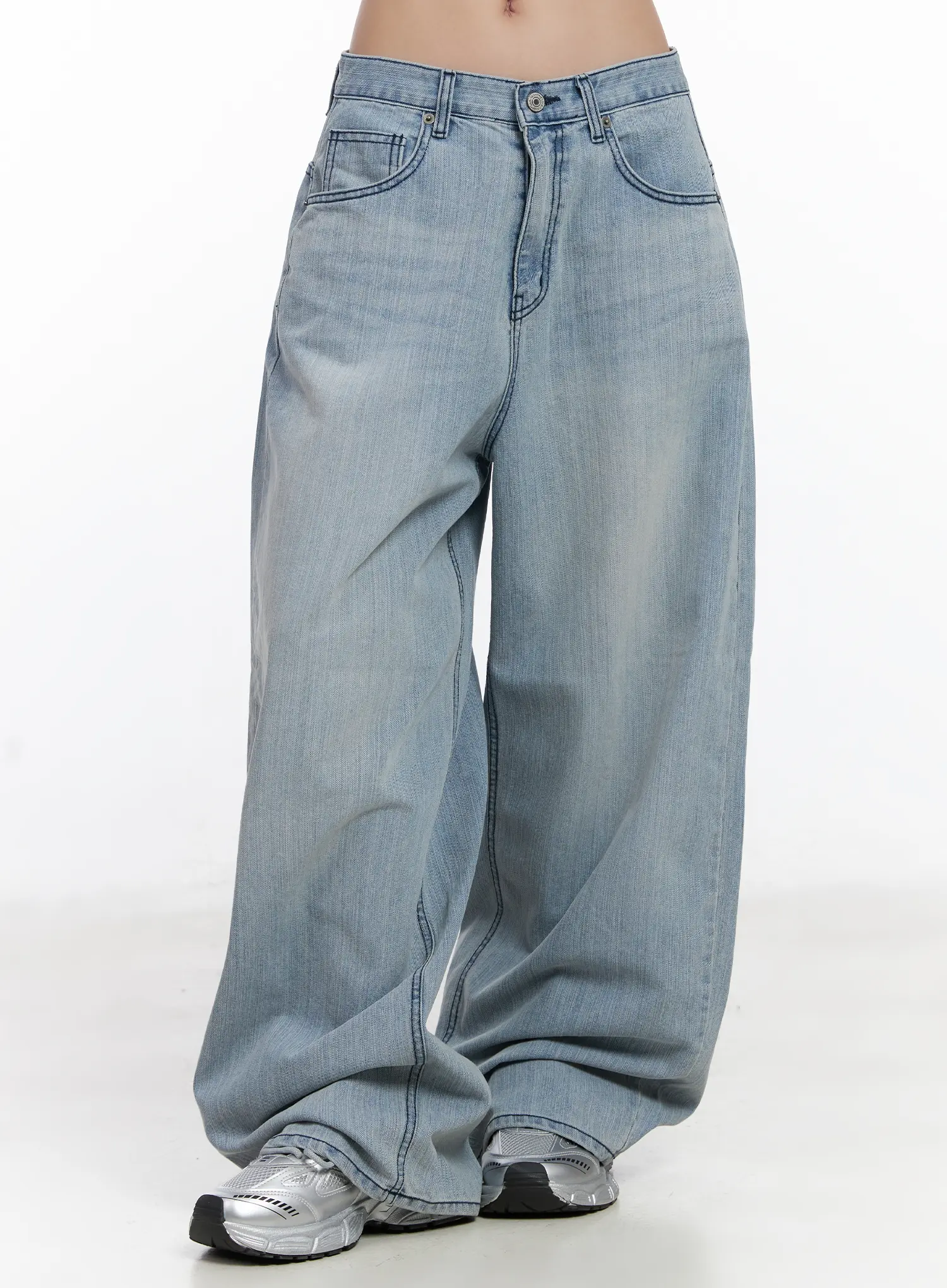 Tru Light Washed Vintage Wide Jeans CF503
