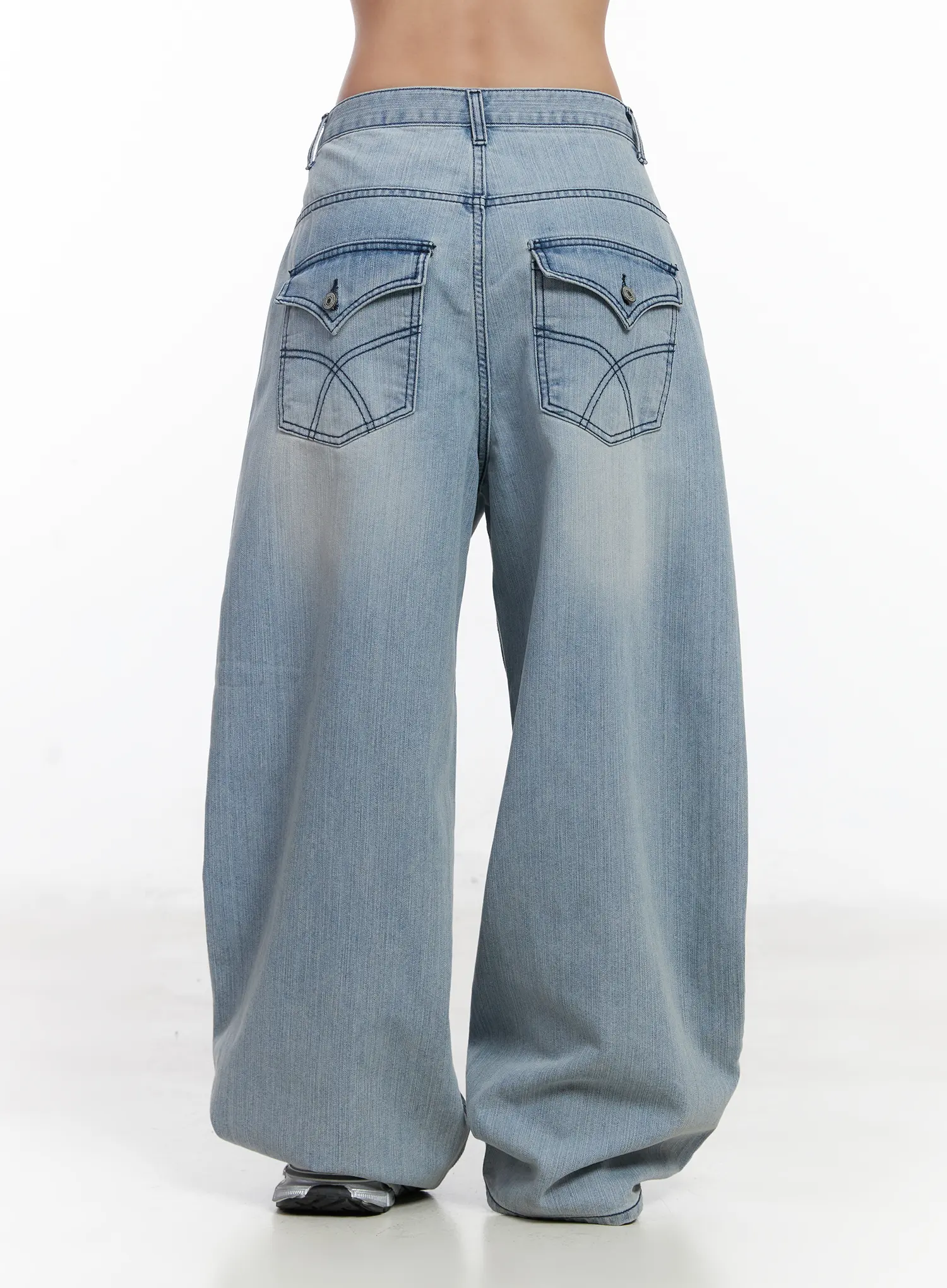 Tru Light Washed Vintage Wide Jeans CF503 - Image 6