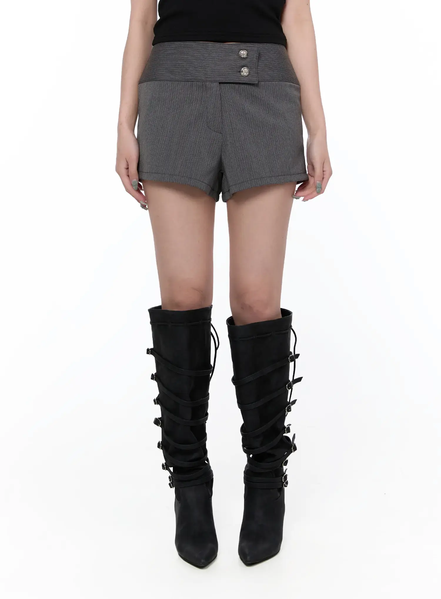 Two-Button High-Waist Shorts CA520 - Image 8