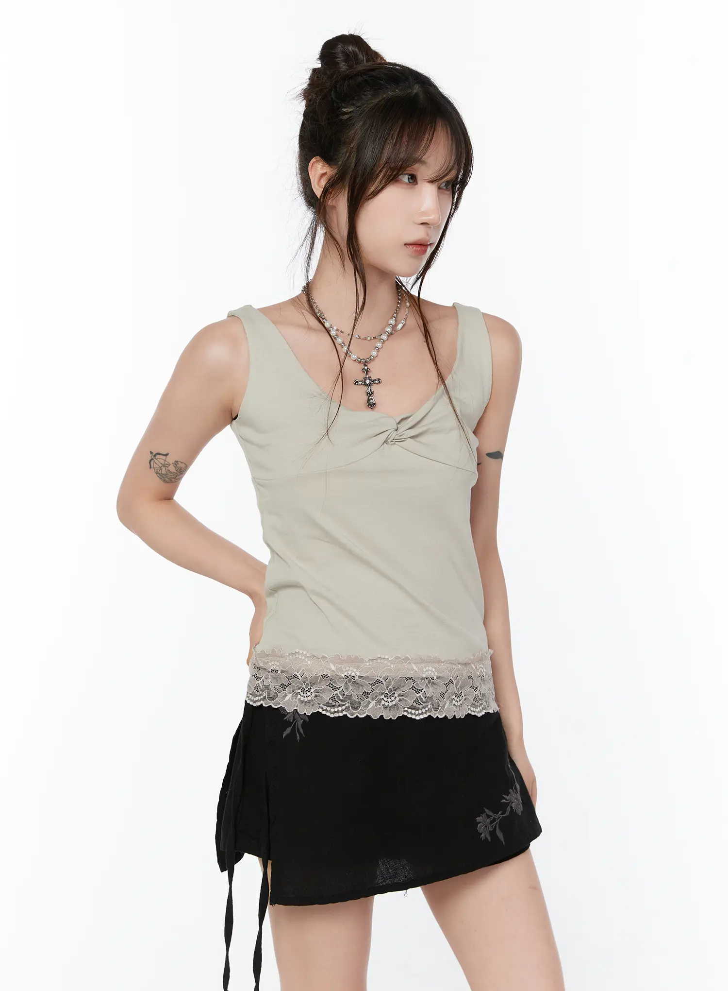 V-Neck Lace Trim Sleeveless Top CY515 - Image 8