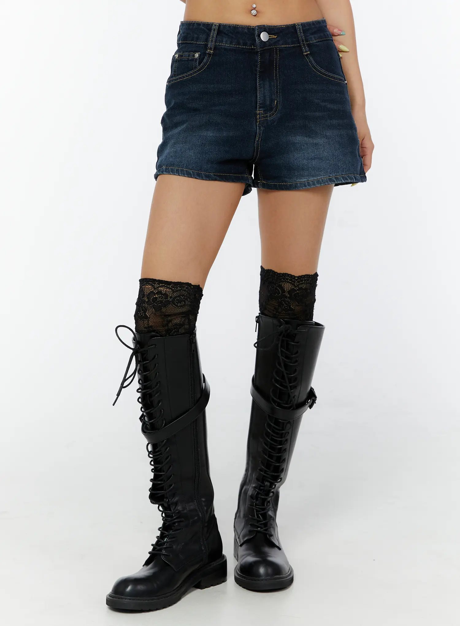 Vintage Wash Hip-Pad Denim Shorts CY520